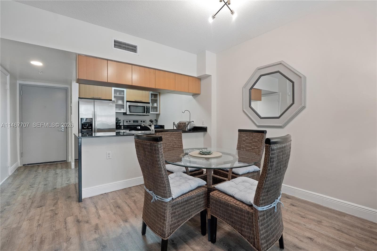 1750 N Bayshore Dr # 1405, Miami FL 33132 — 14