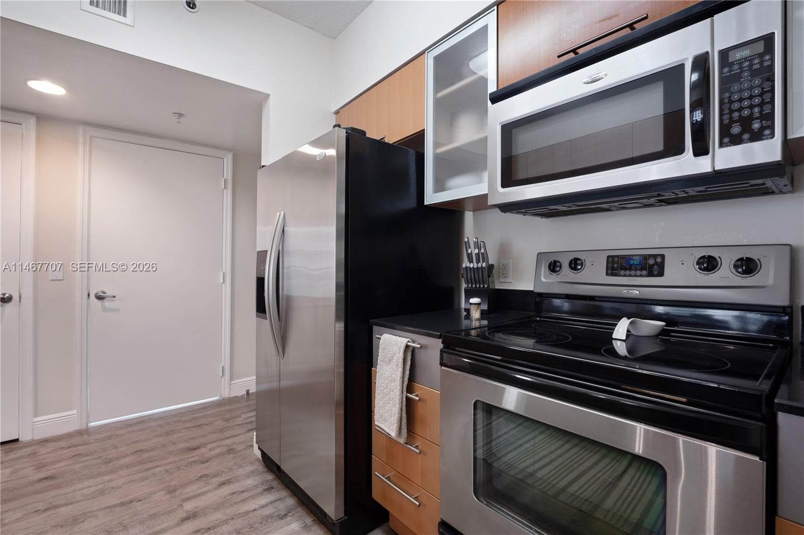 1750 N Bayshore Dr # 1405, Miami FL 33132 — 11