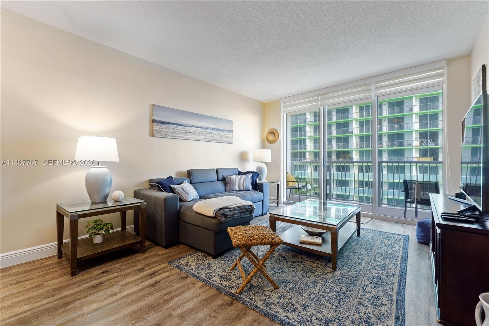 1750 N Bayshore Dr # 1405, Miami FL 33132 — 19