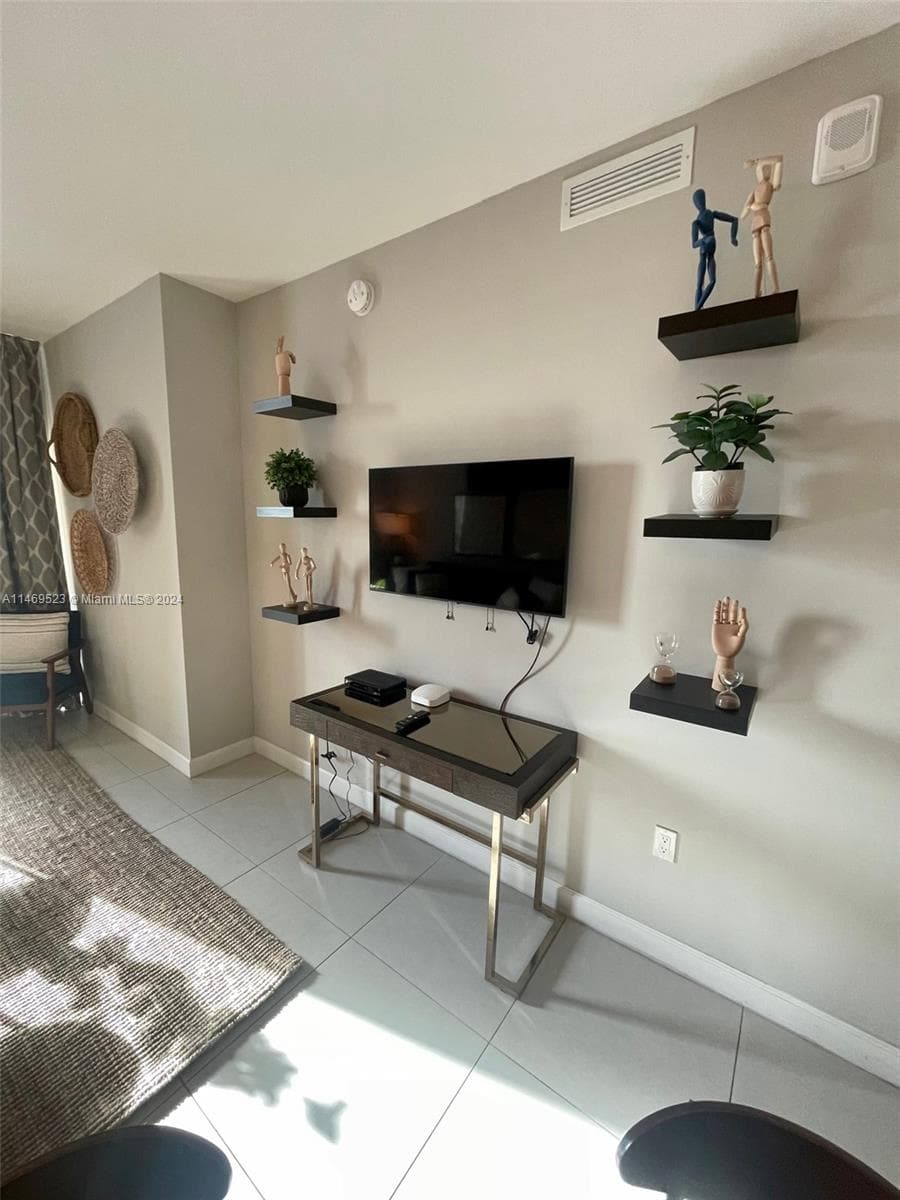 5350 NW 84th Ave # 1514, Doral FL 33166 — 10