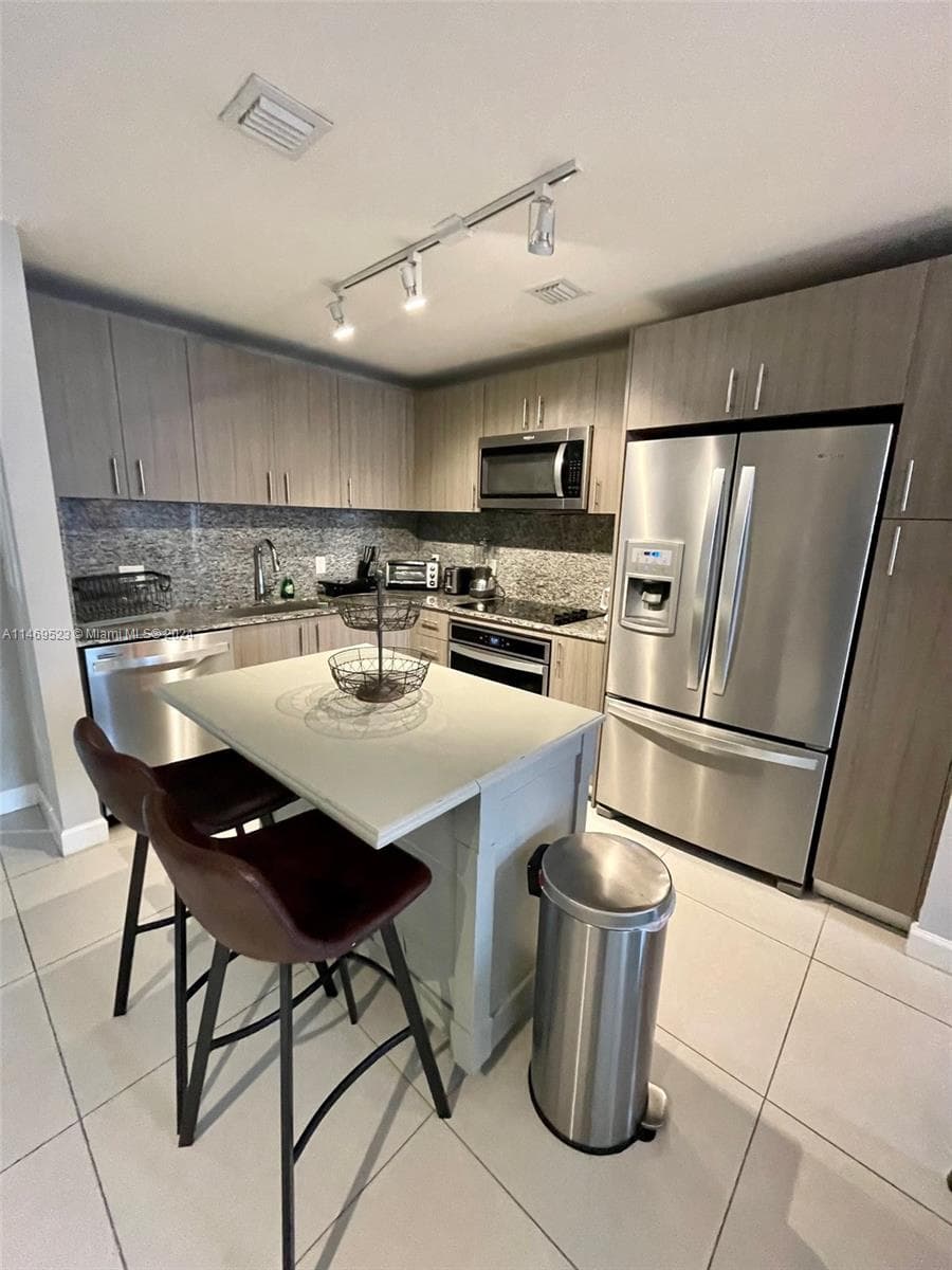 5350 NW 84th Ave # 1514, Doral FL 33166 — 4