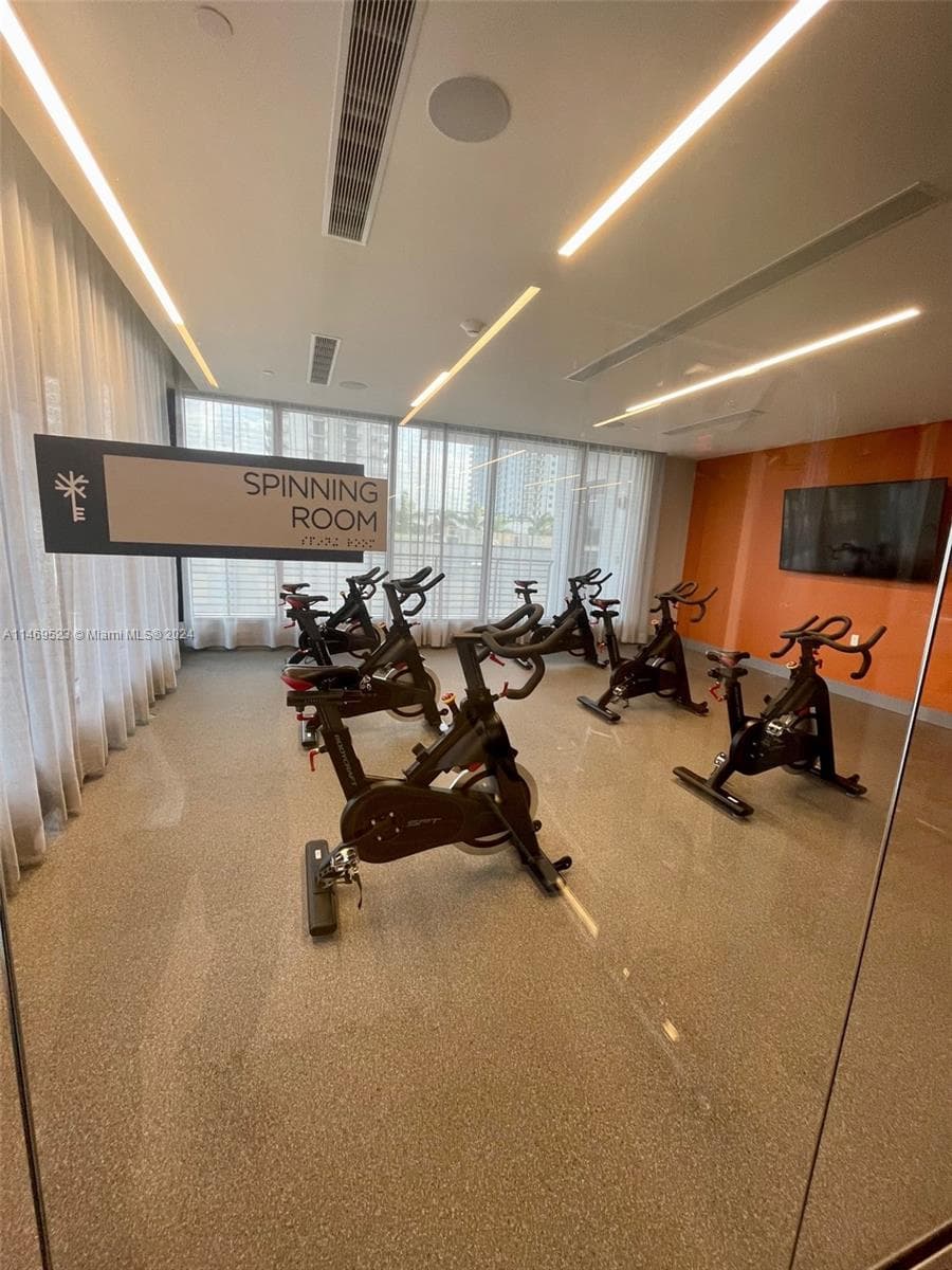 5350 NW 84th Ave # 1514, Doral FL 33166 — 25