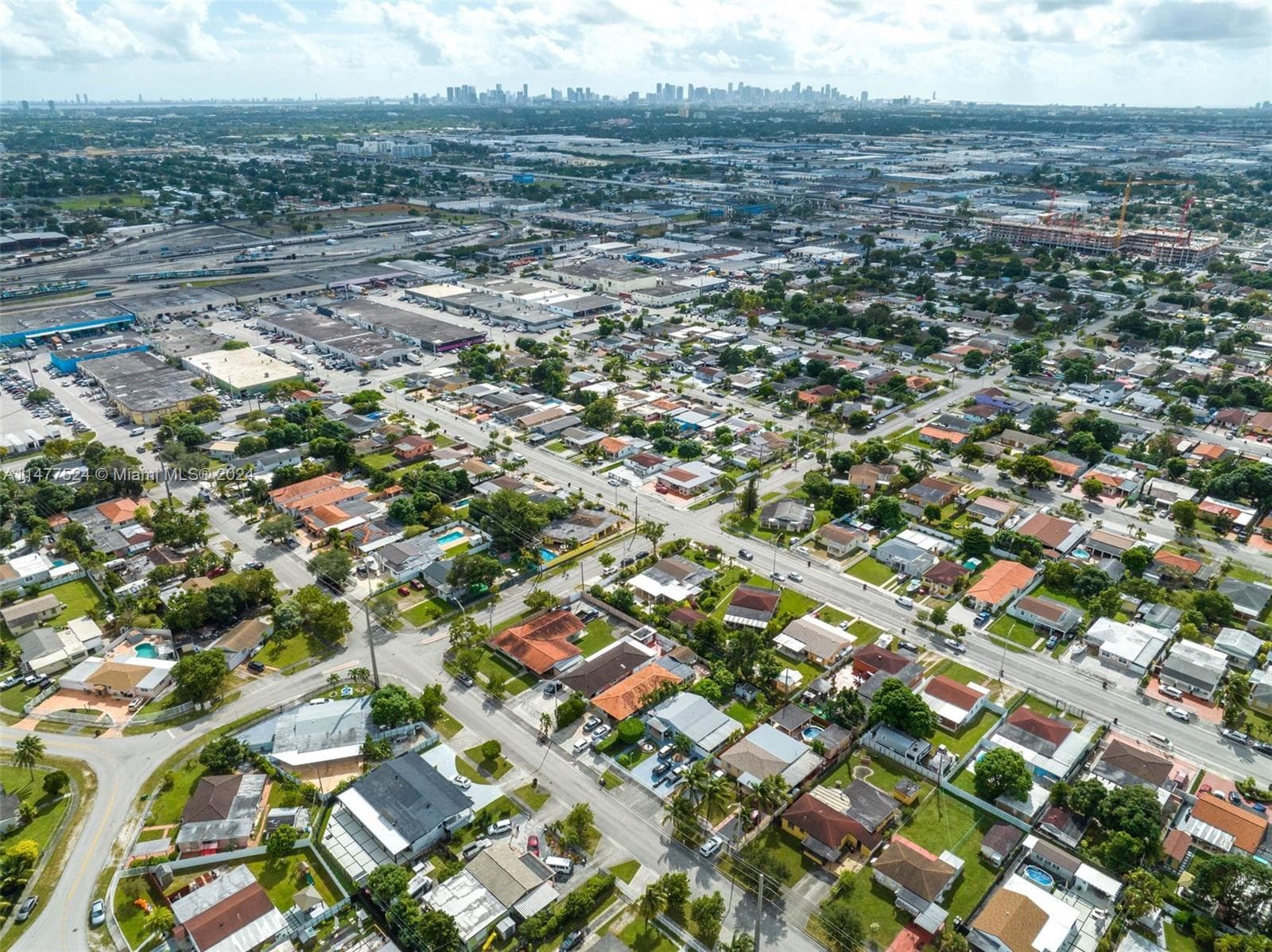 901 E 32nd St, Hialeah FL 33013 — 12