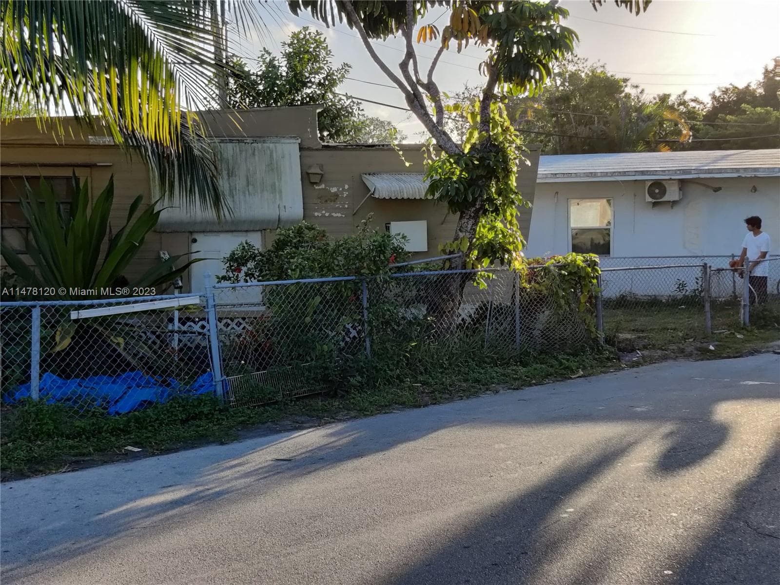 2234 NE 137  ST, North Miami Beach FL 33181-1840 — 1