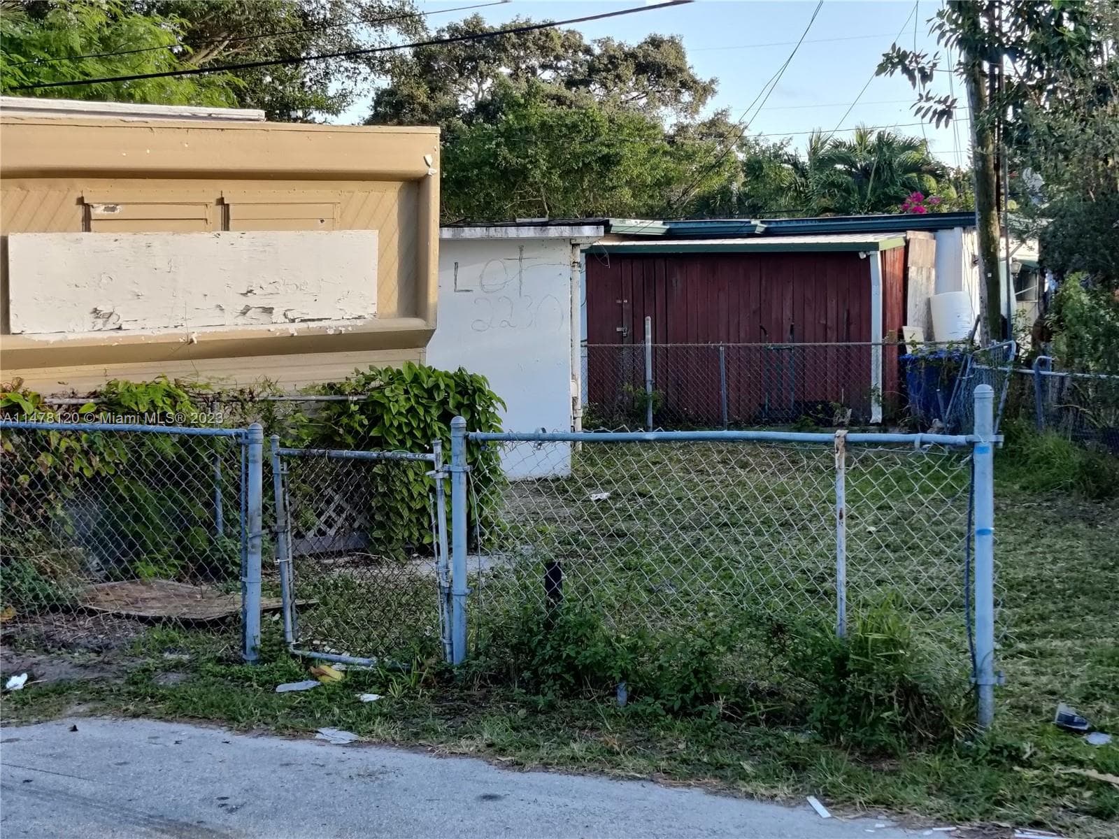 2234 NE 137  ST, North Miami Beach FL 33181-1840 — 9