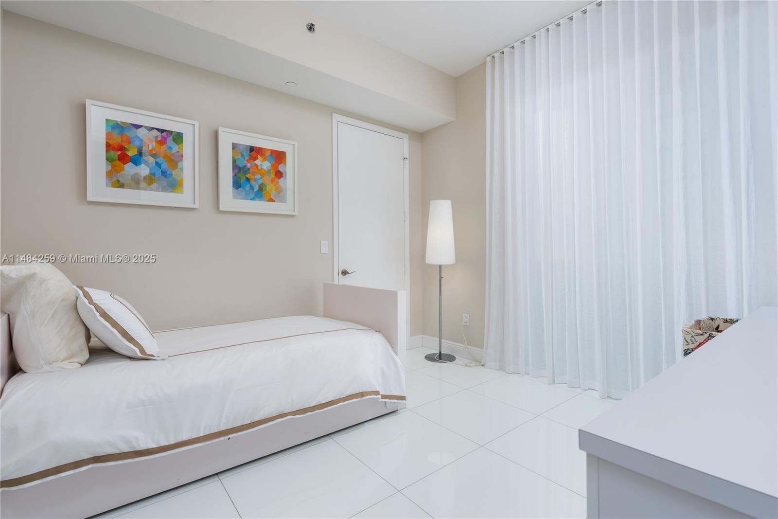 15811 Collins Ave # 1702, Sunny Isles Beach FL 33160 — 11