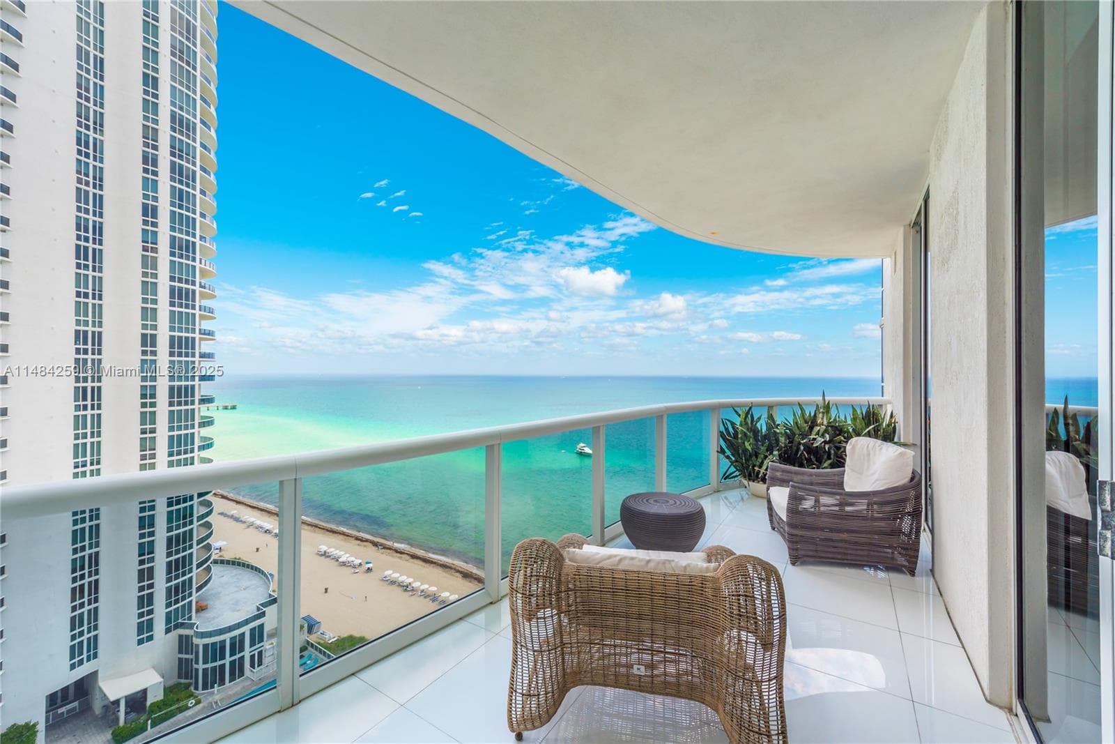 15811 Collins Ave # 1702, Sunny Isles Beach FL 33160 — 25