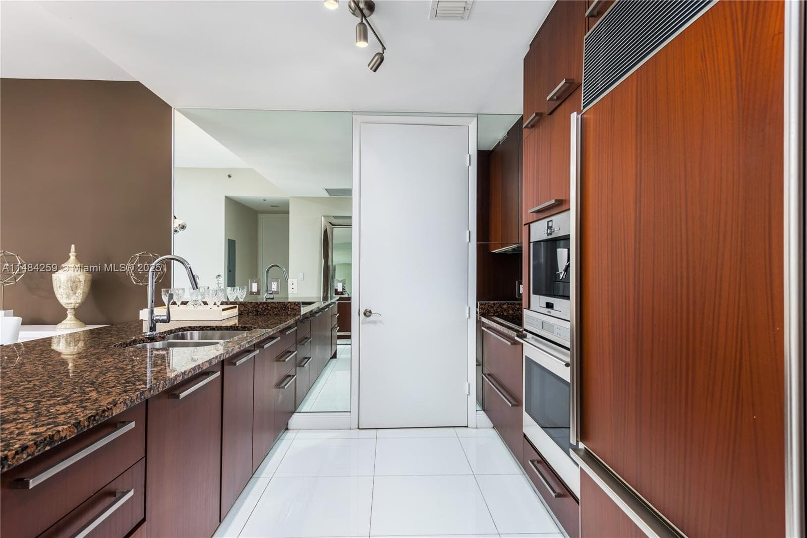 15811 Collins Ave # 1702, Sunny Isles Beach FL 33160 — 21