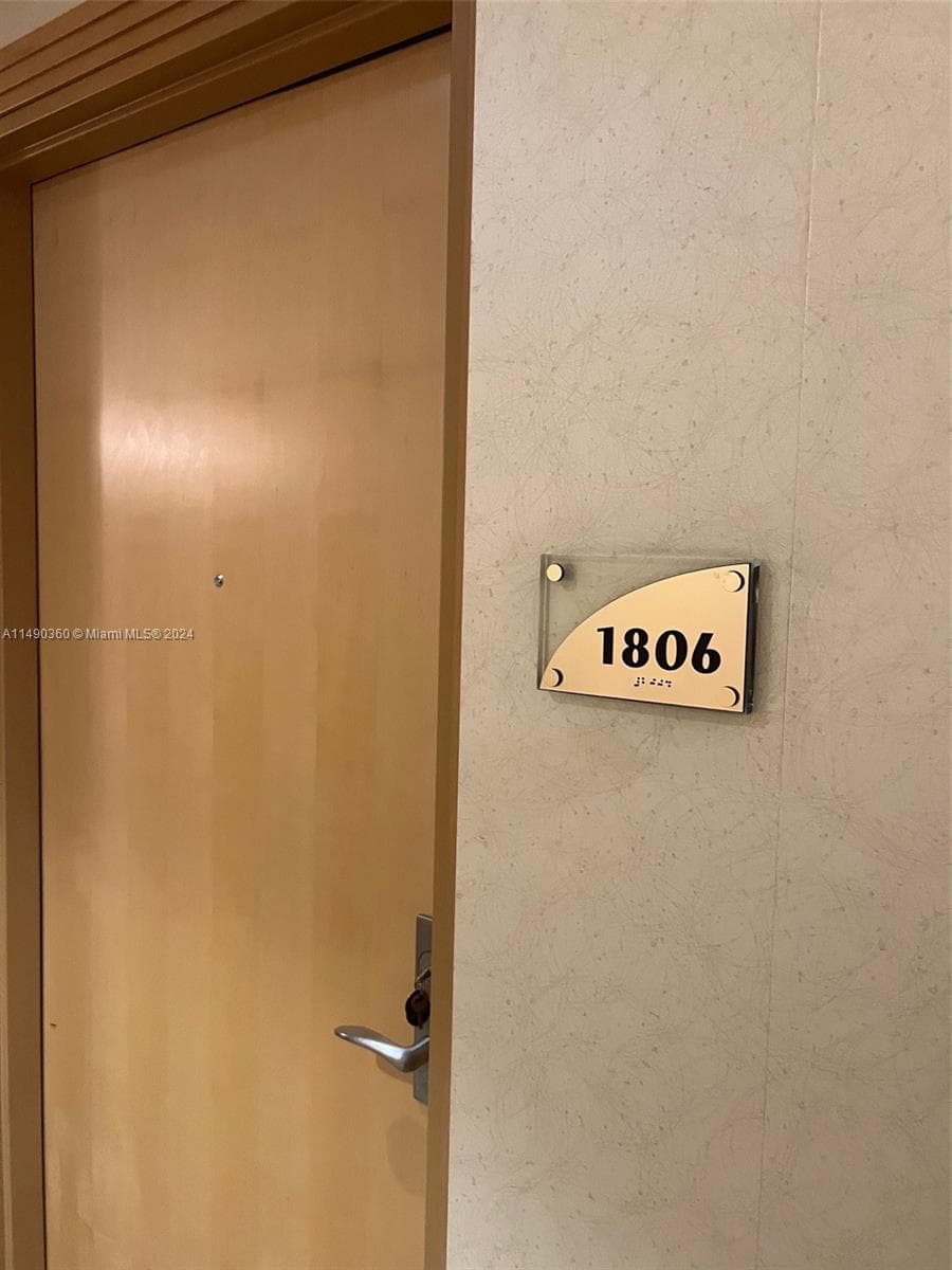 218 SE 14th Street # 1806, Miami FL 33131 — 12