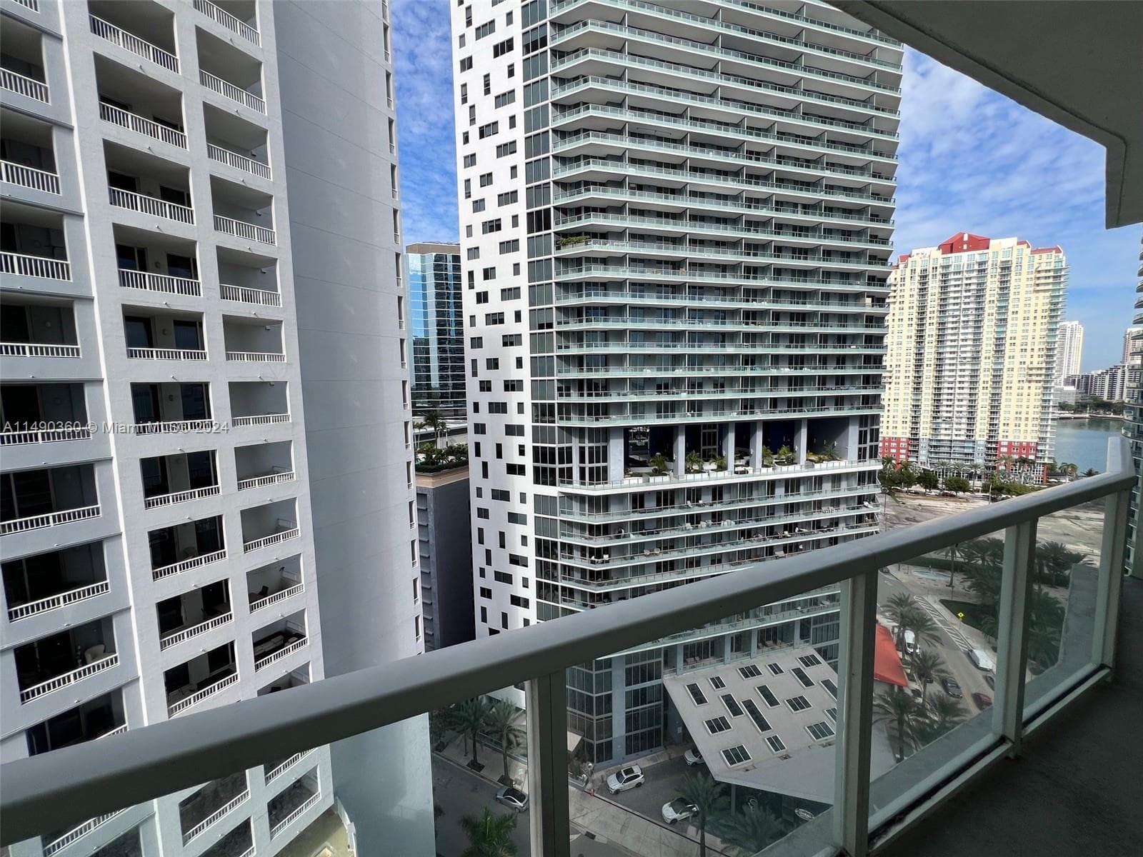 218 SE 14th Street # 1806, Miami FL 33131 — 1