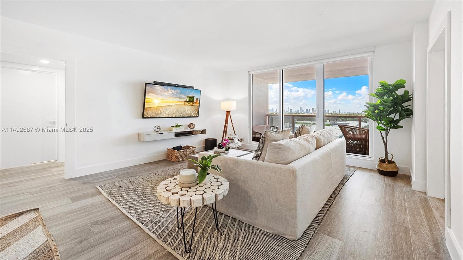 Roney Palace Condo, Miami Beach, FL — 10