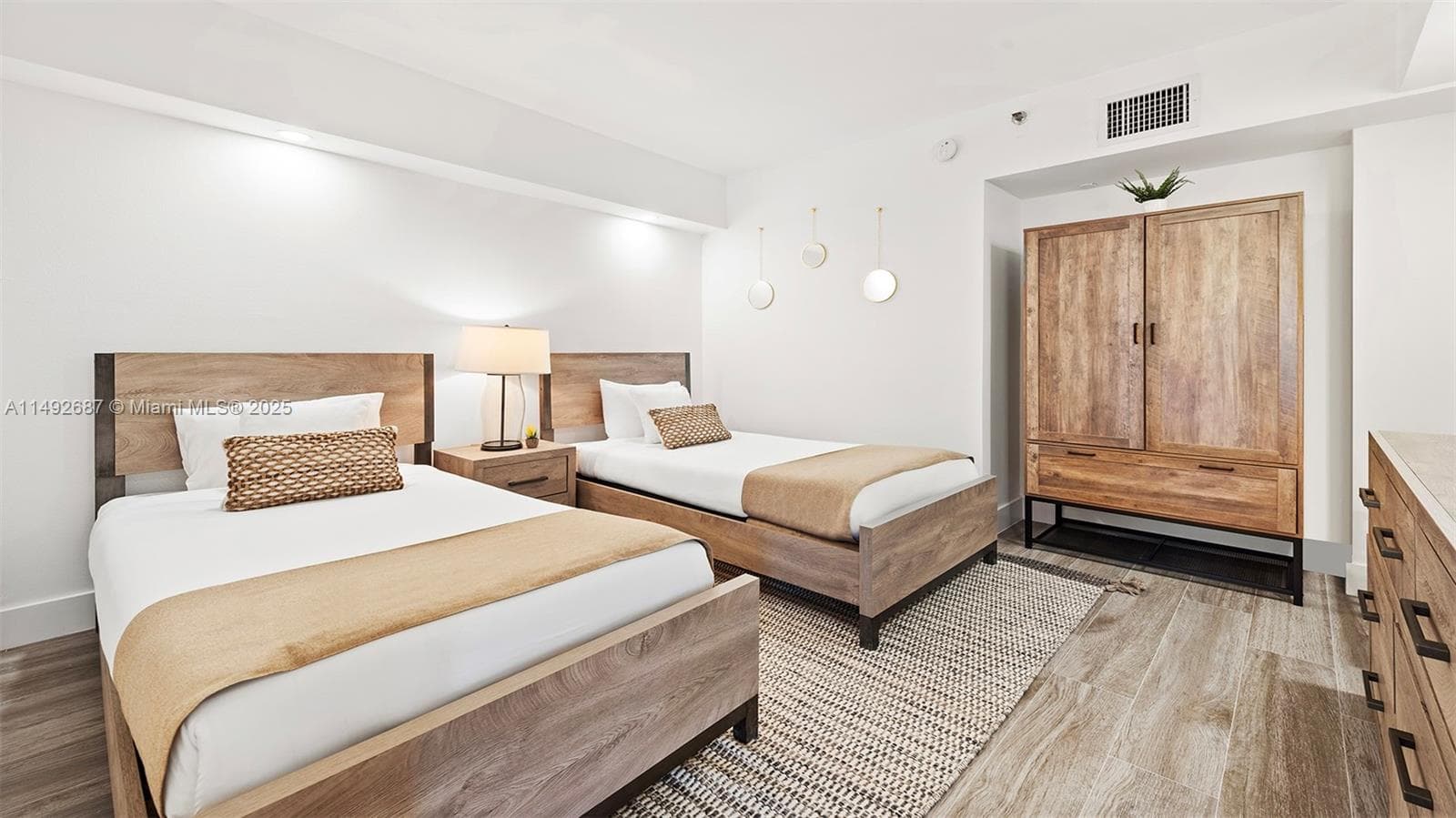 Roney Palace Condo, Miami Beach, FL — 4