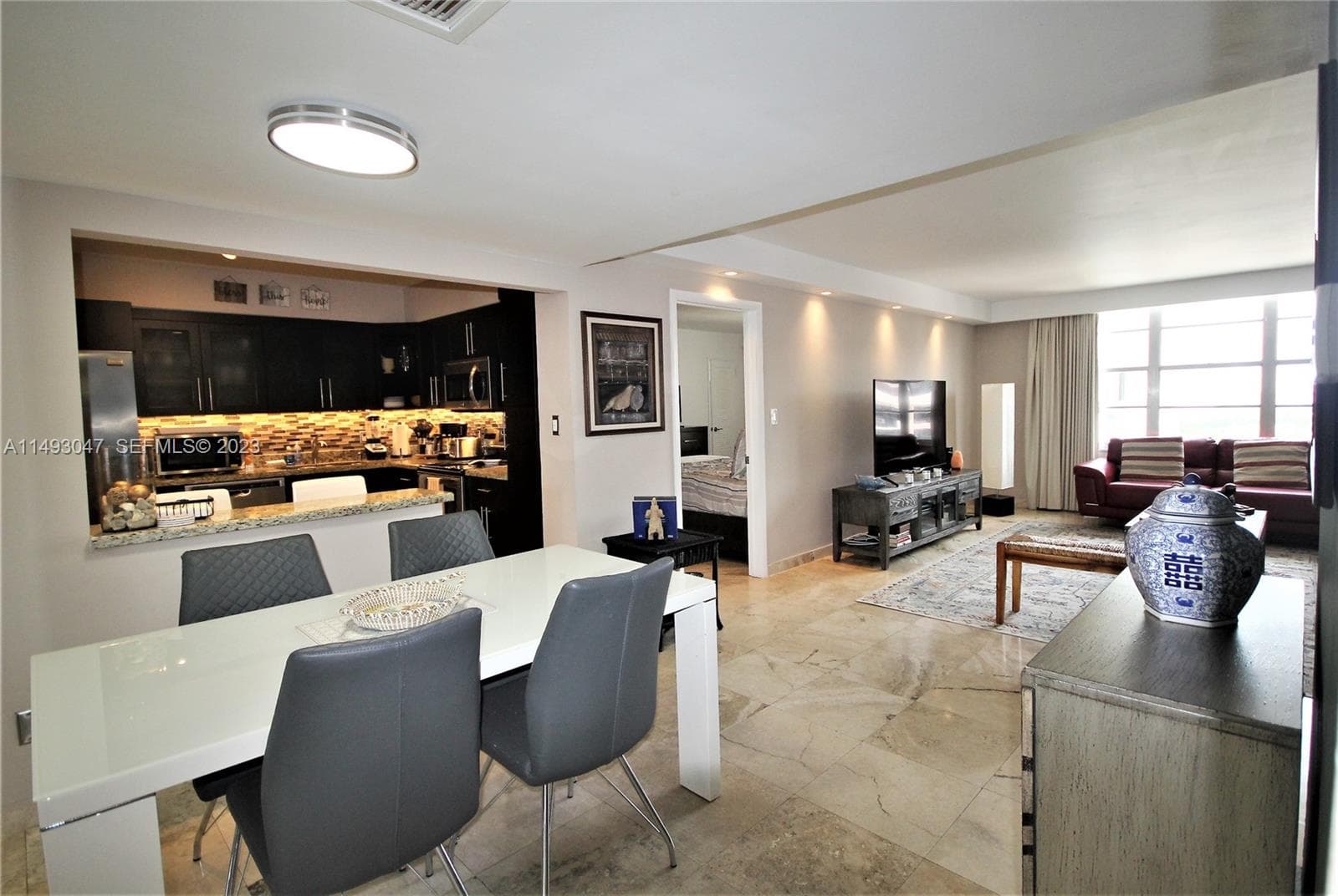 5161 Collins Ave # 1610, Miami Beach FL 33140 — 17