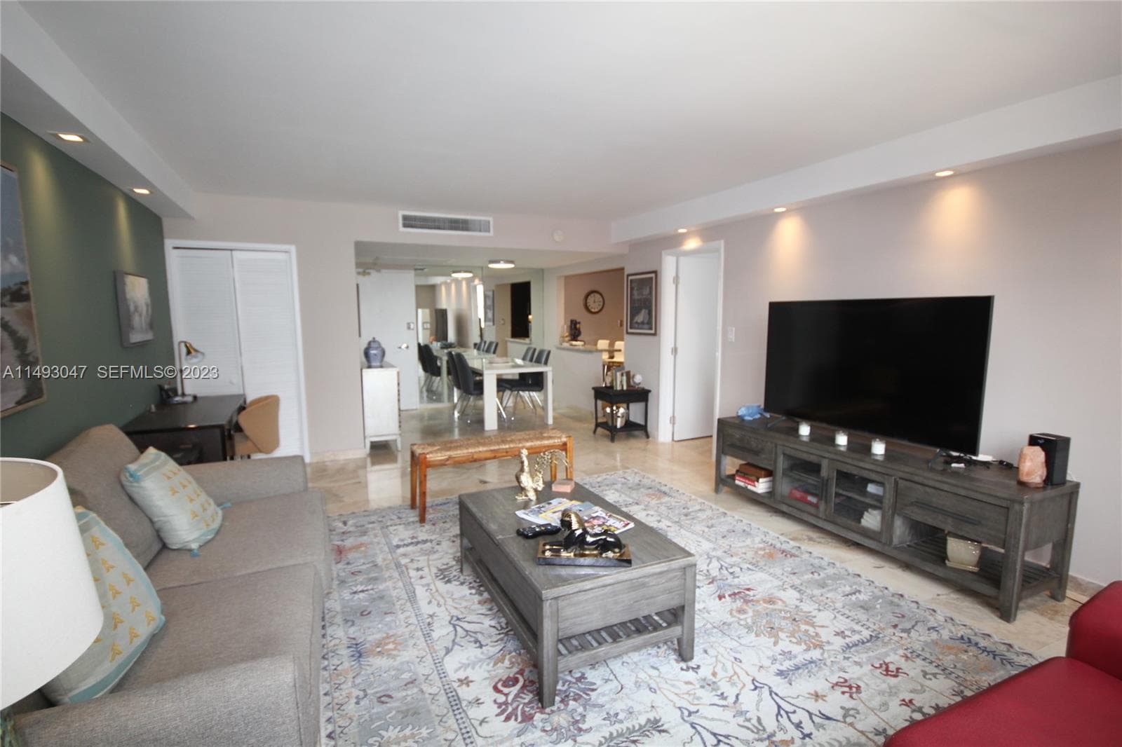 5161 Collins Ave # 1610, Miami Beach FL 33140 — 5