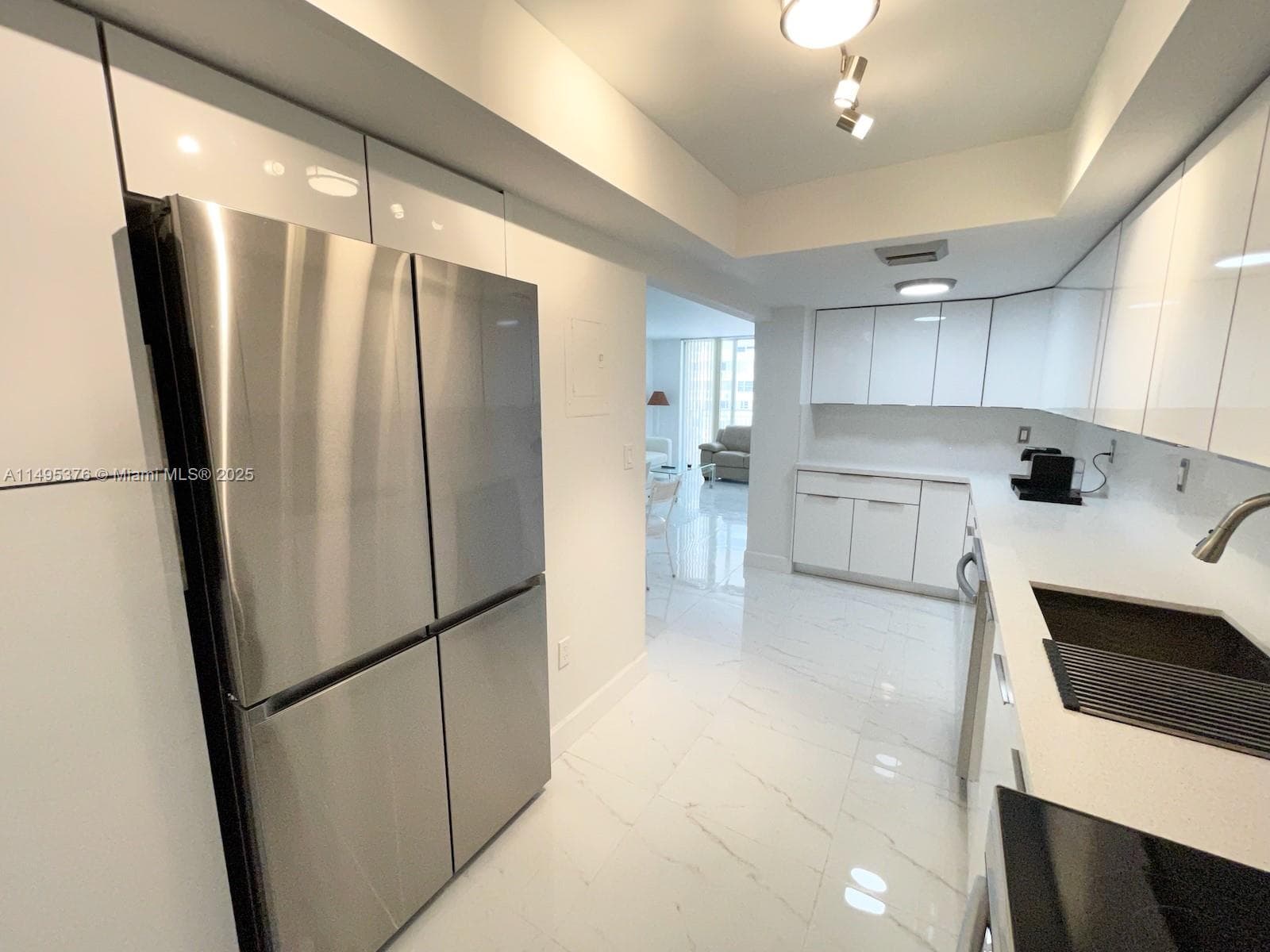 18041 Biscayne Boulv # 502, Aventura FL 33160 — 13
