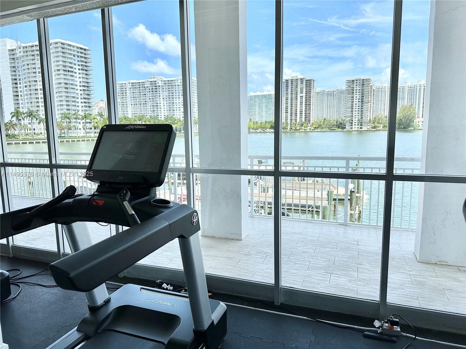 18041 Biscayne Boulv # 502, Aventura FL 33160 — 43