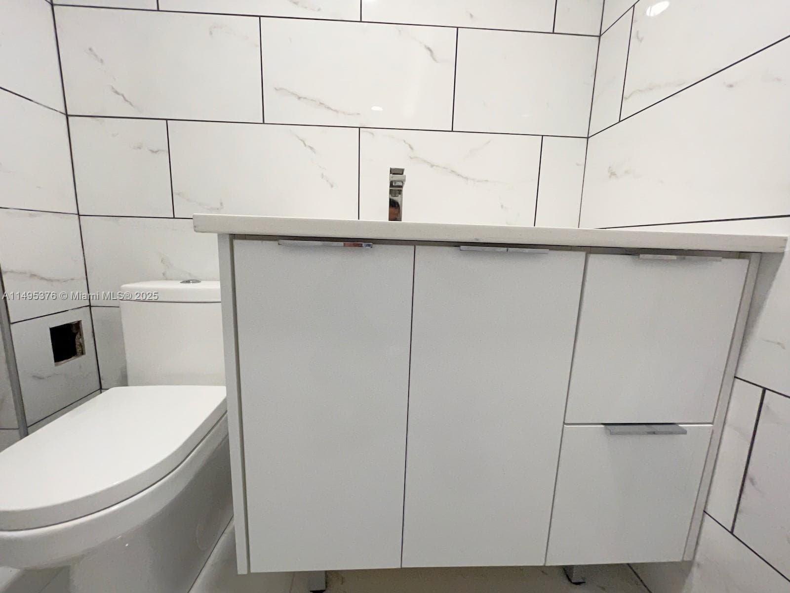 18041 Biscayne Boulv # 502, Aventura FL 33160 — 57