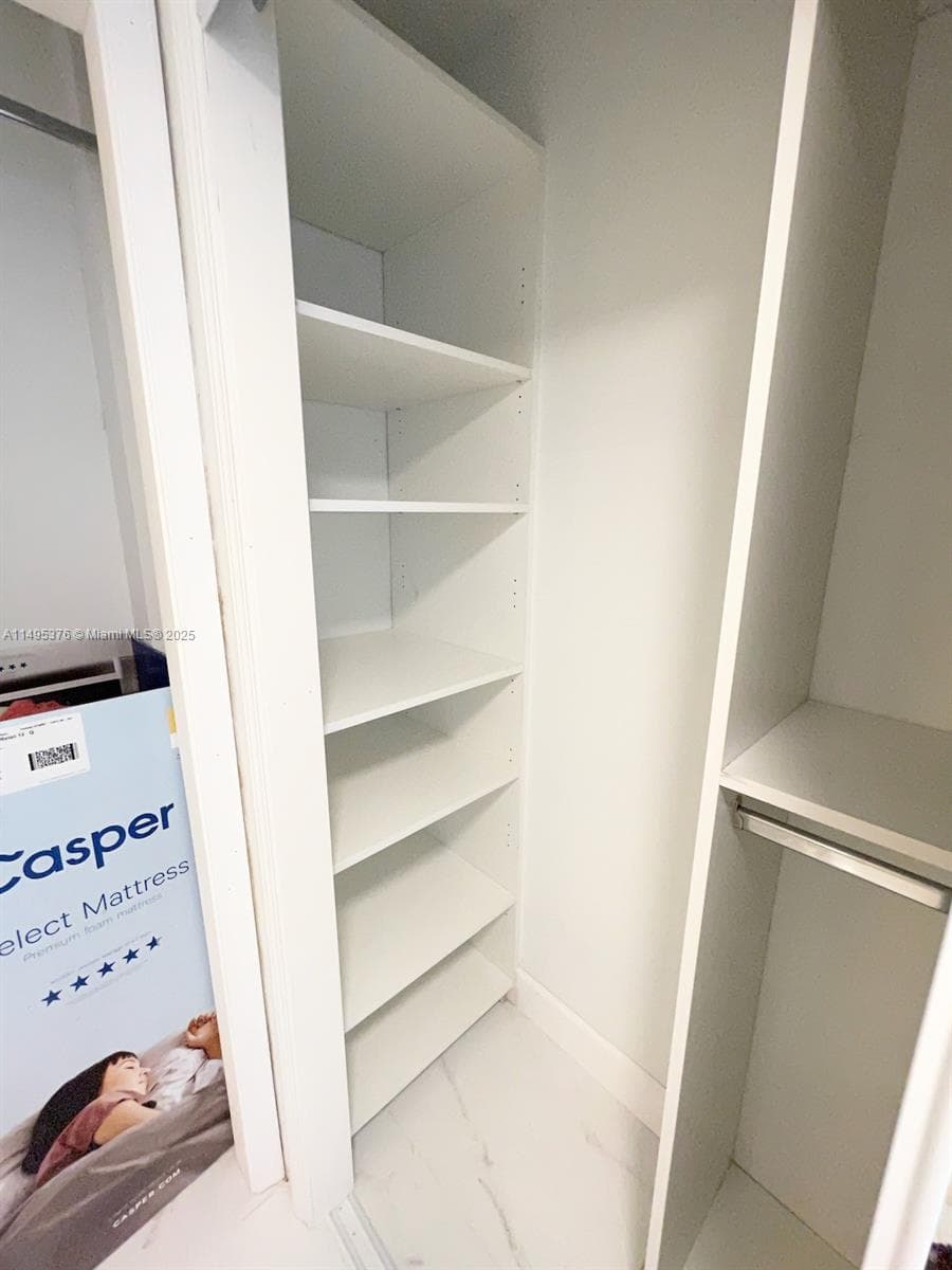 18041 Biscayne Boulv # 502, Aventura FL 33160 — 73