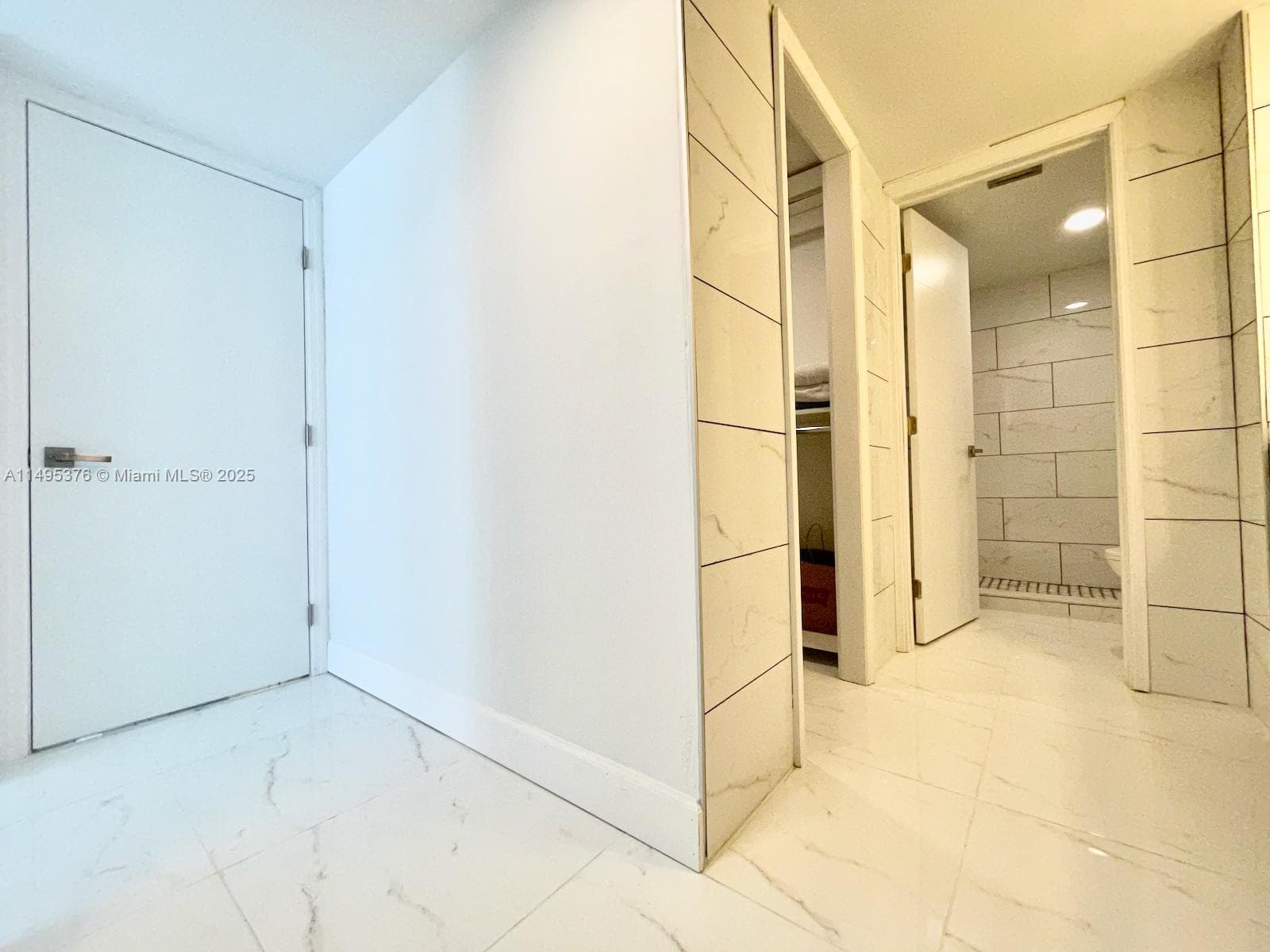 18041 Biscayne Boulv # 502, Aventura FL 33160 — 84
