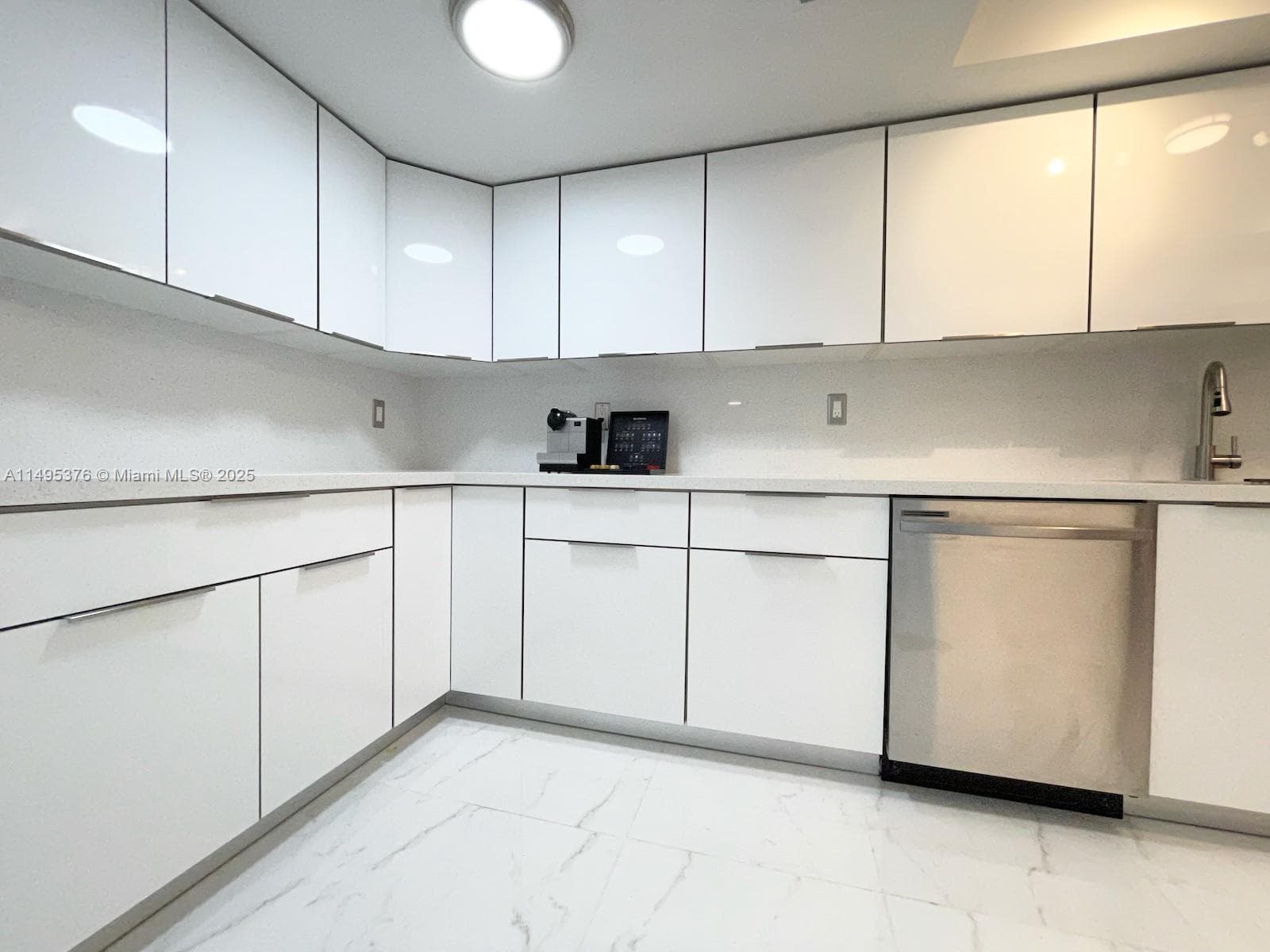 18041 Biscayne Boulv # 502, Aventura FL 33160 — 5
