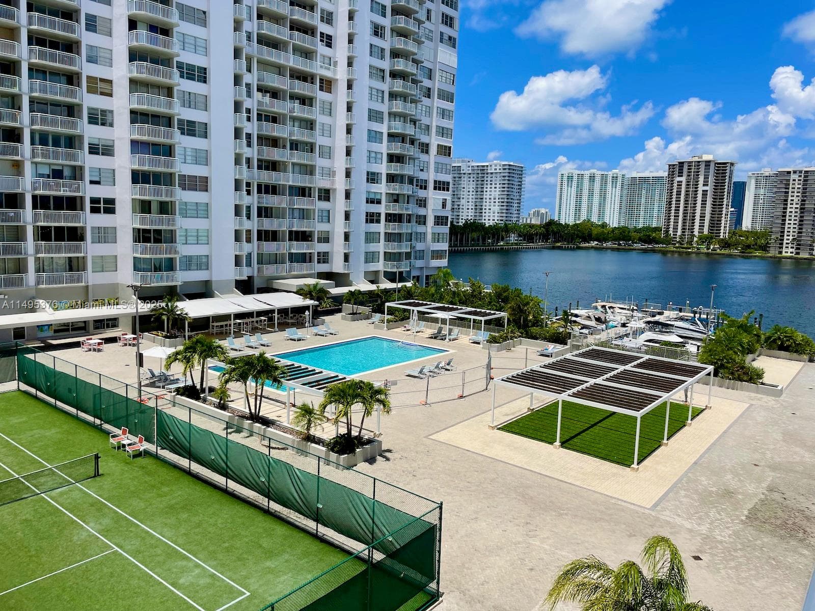 18041 Biscayne Boulv # 502, Aventura FL 33160 — 65