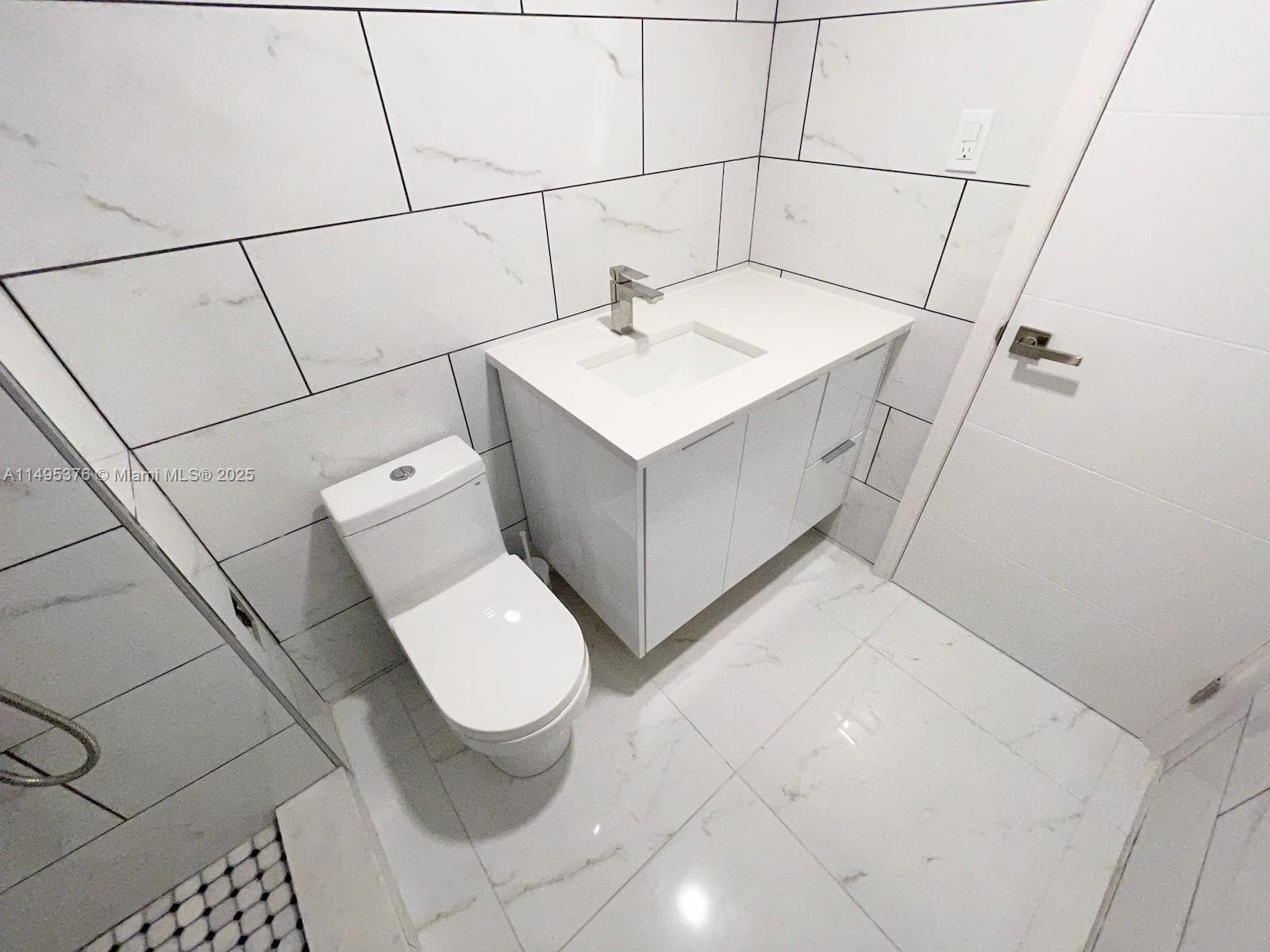 18041 Biscayne Boulv # 502, Aventura FL 33160 — 54
