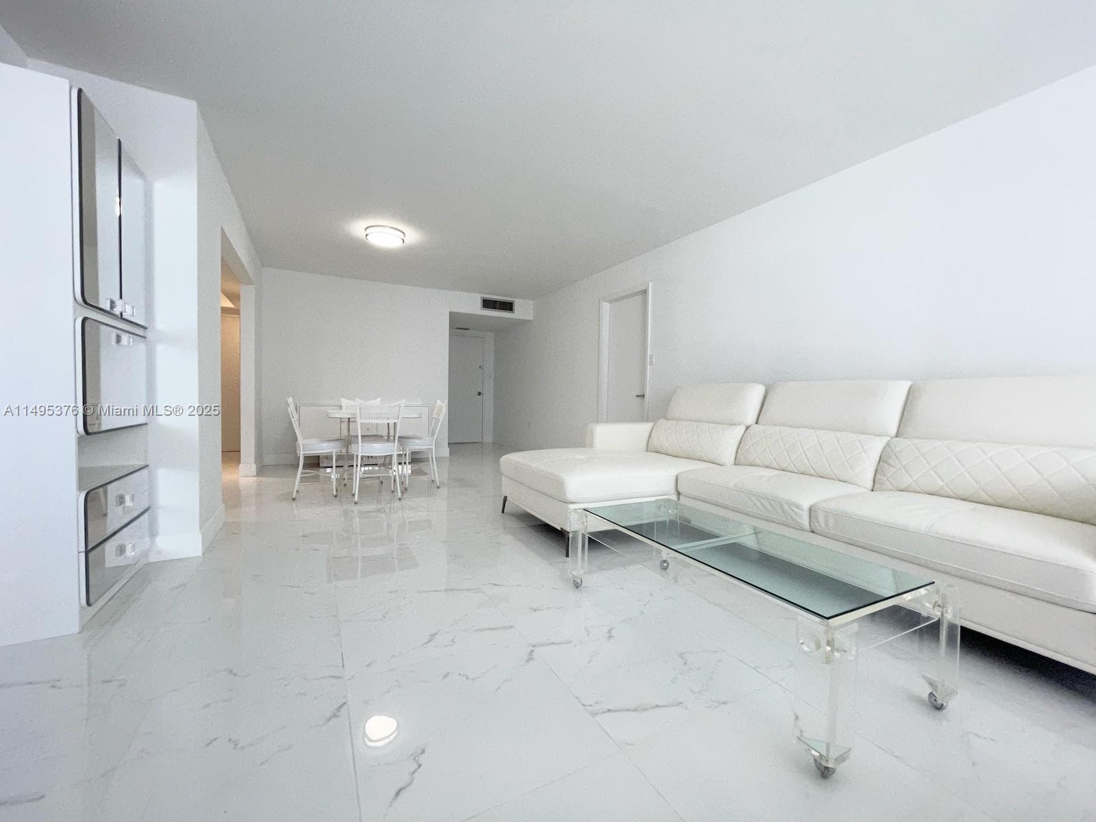 18041 Biscayne Boulv # 502, Aventura FL 33160 — 25