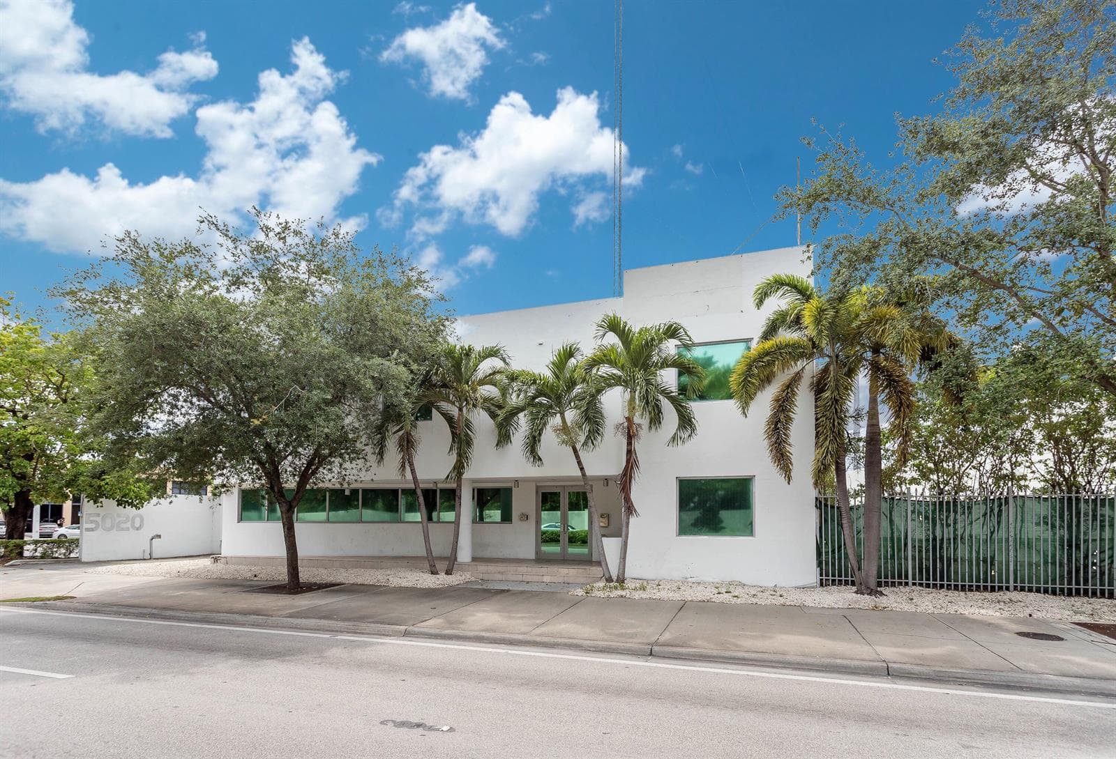5020 Biscayne Boulevard, Miami FL 33137 — 2