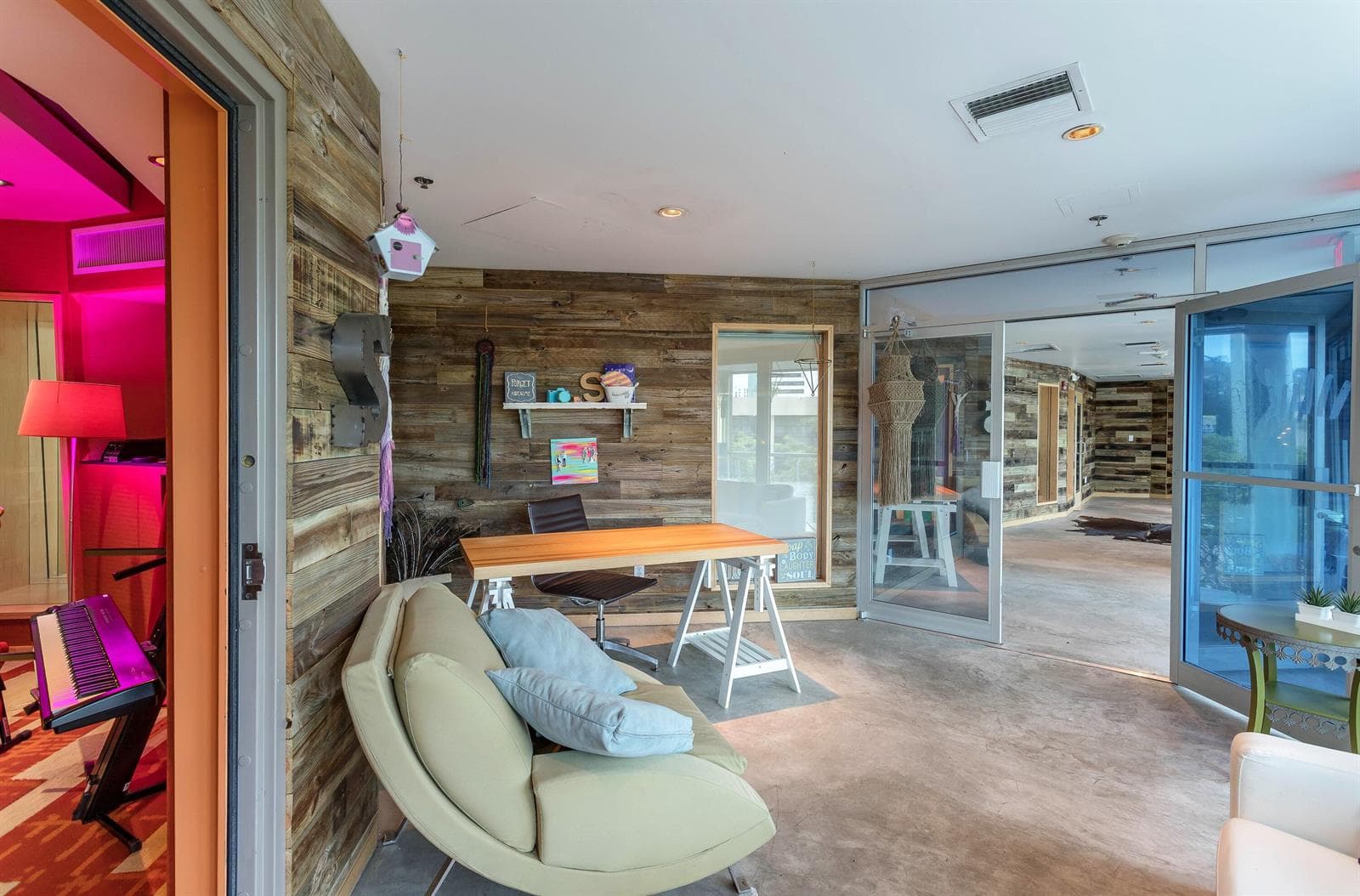 5020 Biscayne Boulevard, Miami FL 33137 — 26
