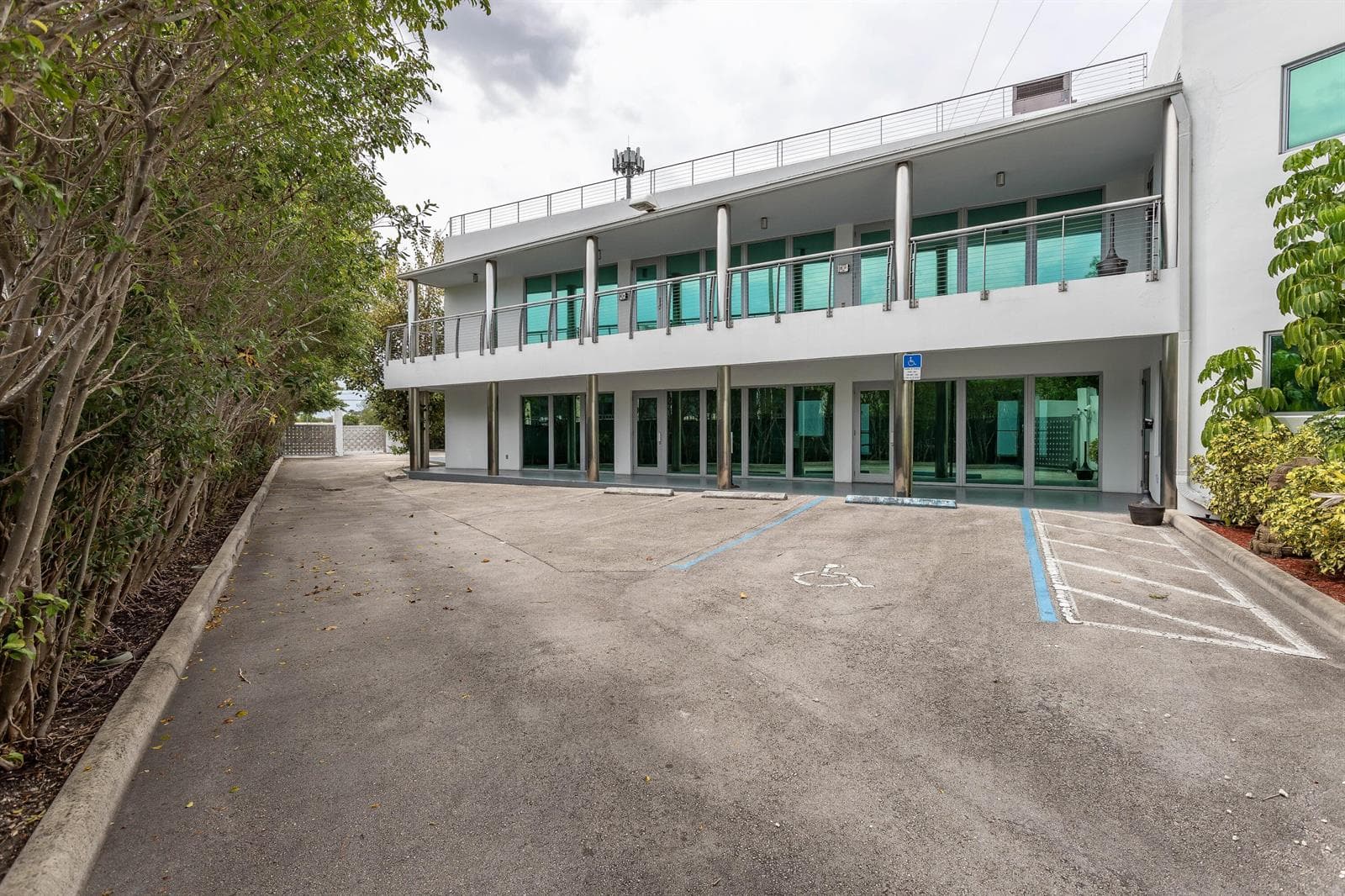 5020 Biscayne Boulevard, Miami FL 33137 — 36