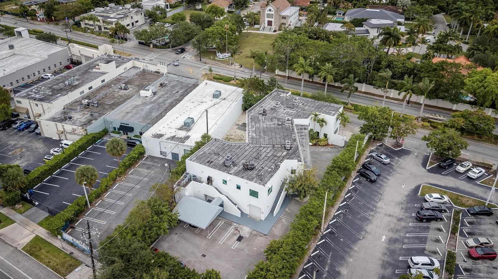 5020 Biscayne Boulevard, Miami FL 33137 — 33
