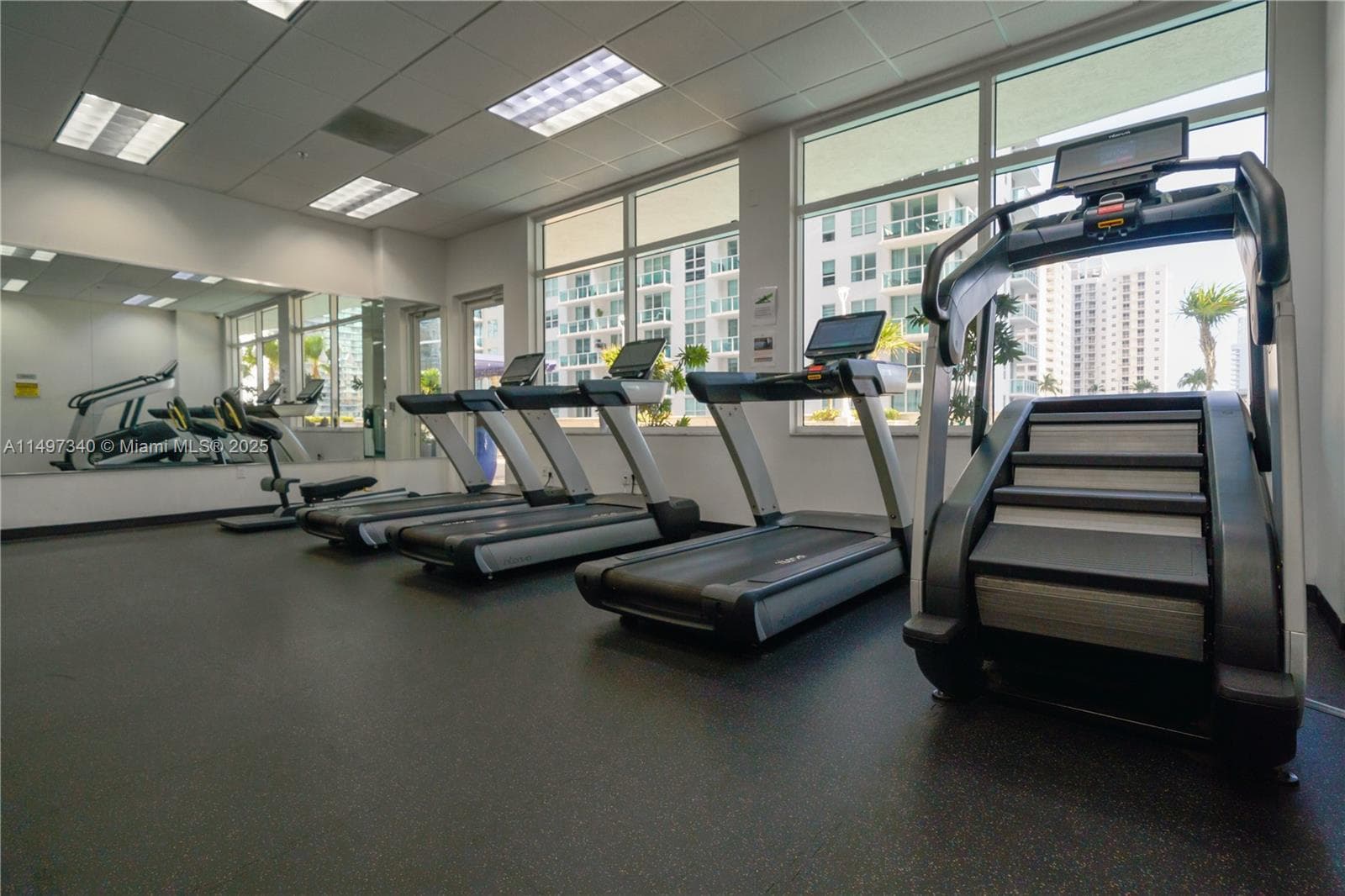 1200 Brickell Bay Dr # 3619, Miami FL 33131 — 24