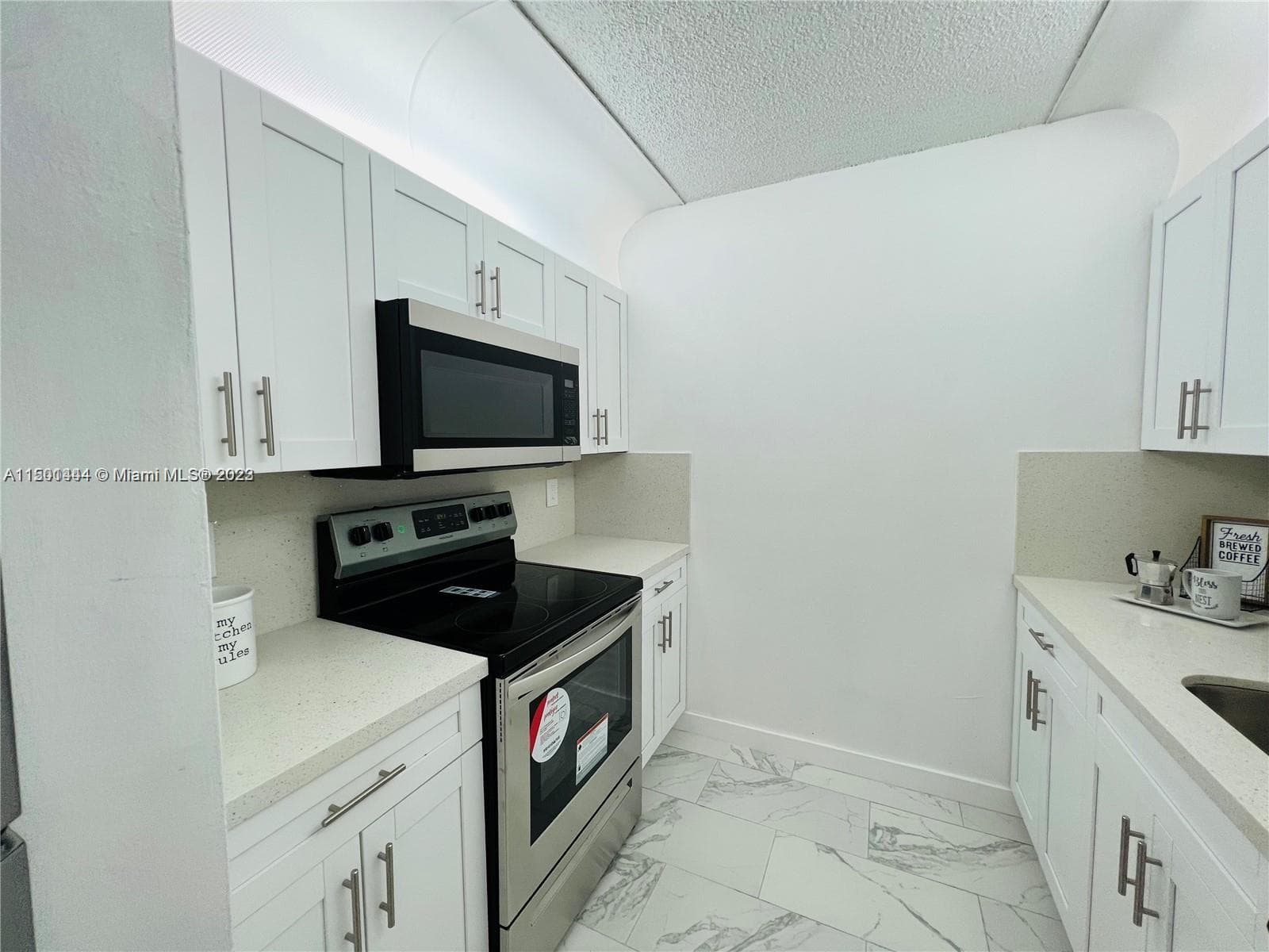 8260 SW 210th St # 220, Cutler Bay FL 33189 — 2