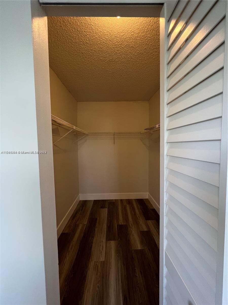 8260 SW 210th St # 220, Cutler Bay FL 33189 — 16