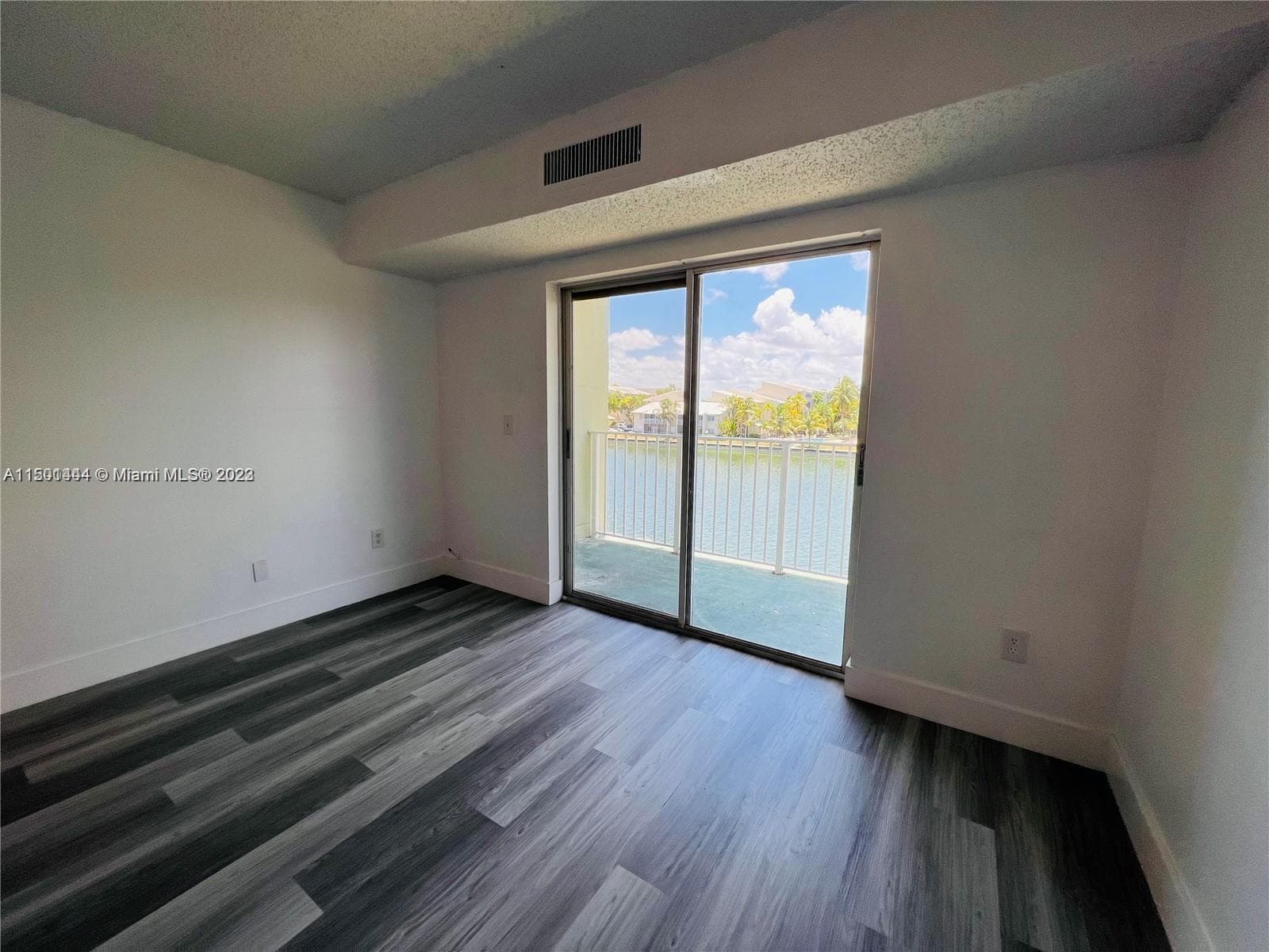 8260 SW 210th St # 220, Cutler Bay FL 33189 — 5