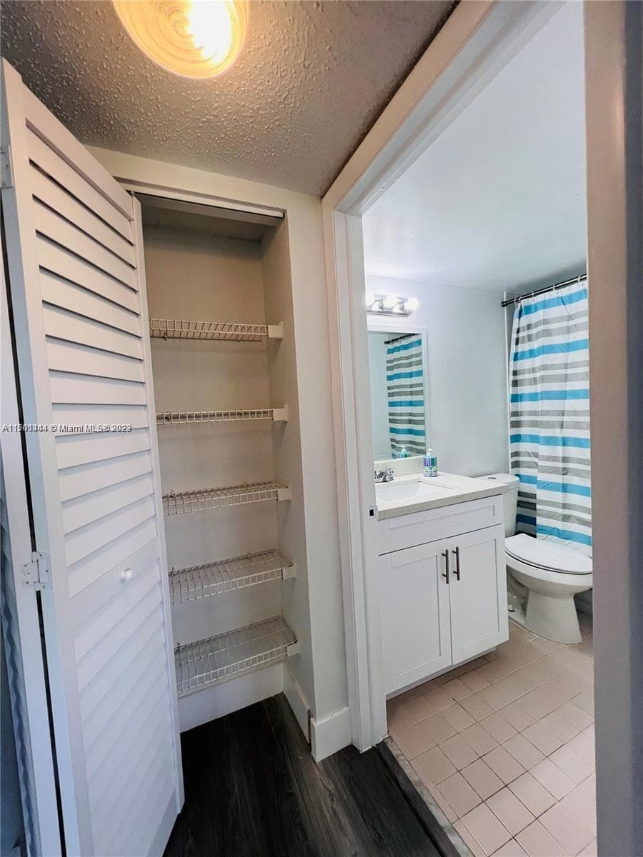 8260 SW 210th St # 220, Cutler Bay FL 33189 — 10