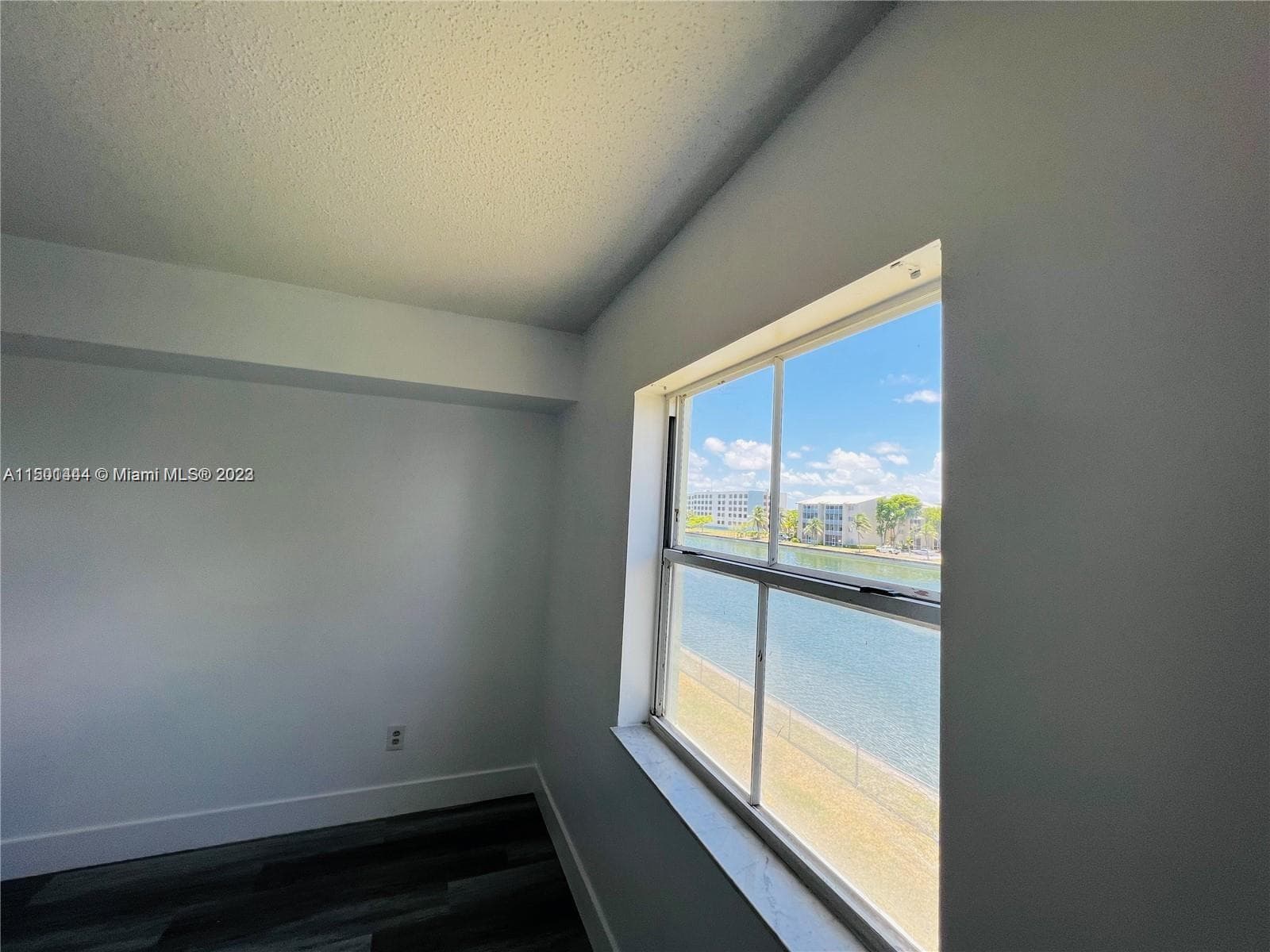 8260 SW 210th St # 220, Cutler Bay FL 33189 — 11