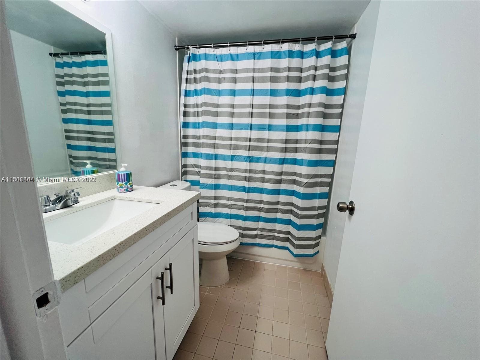 8260 SW 210th St # 220, Cutler Bay FL 33189 — 8