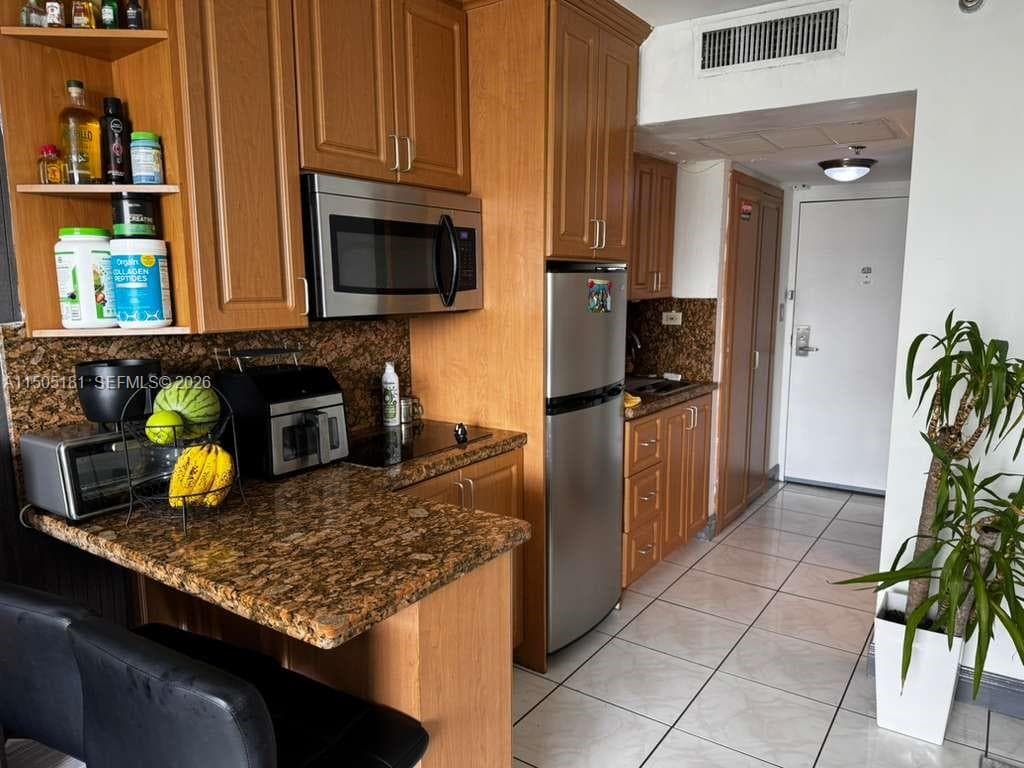 19201 COLLINS AV # 432, Sunny Isles Beach FL 33160 — 16
