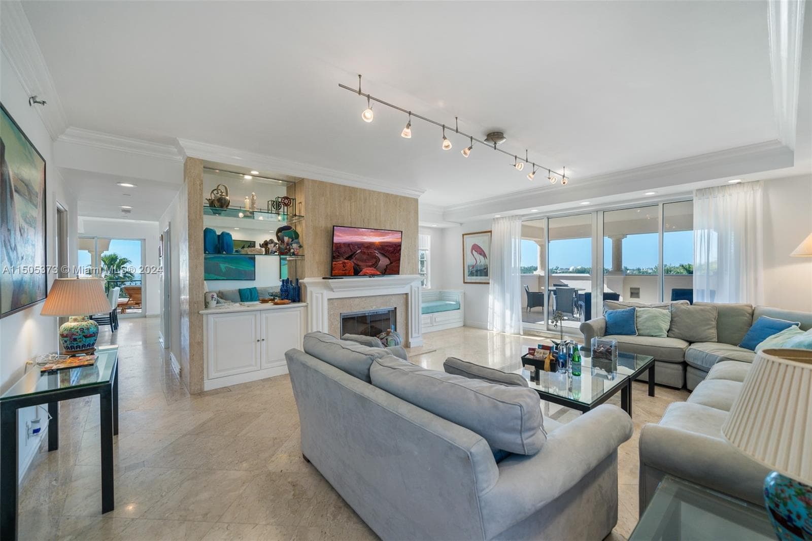 Seaside Condo, Miami Beach, FL — 24
