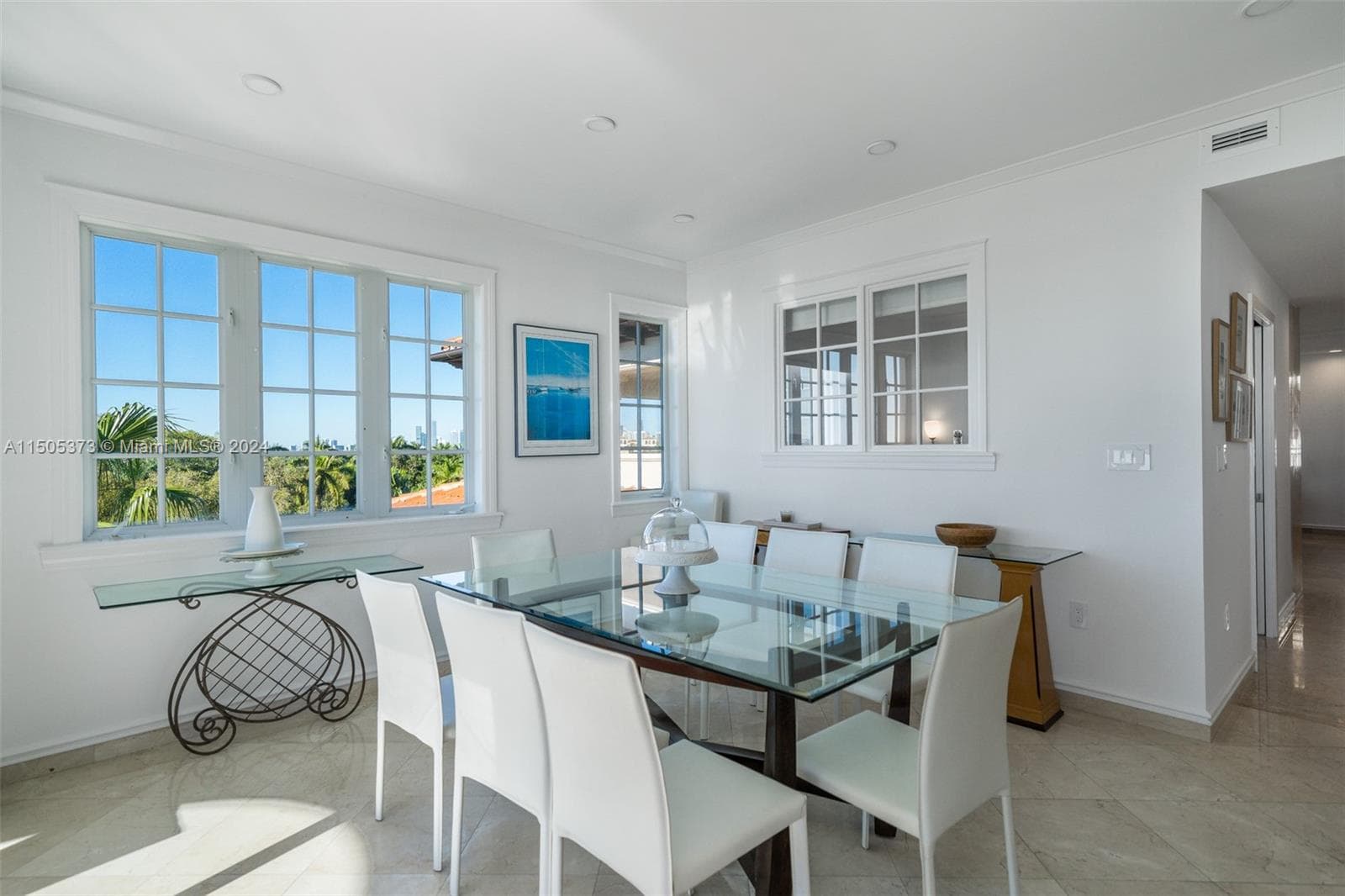 Seaside Condo, Miami Beach, FL — 11