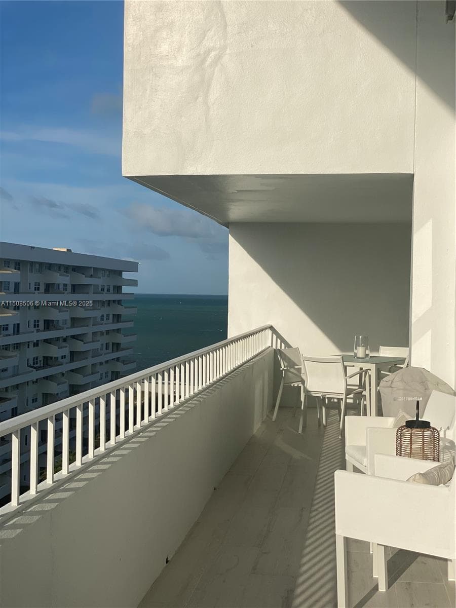 199 Ocean Lane Dr # 1112, Key Biscayne FL 33149 — 2