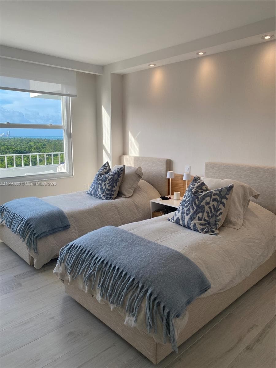 199 Ocean Lane Dr # 1112, Key Biscayne FL 33149 — 11