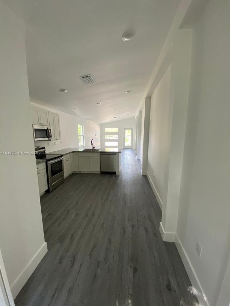 190 NW 57th St, Miami FL 33127 — 8