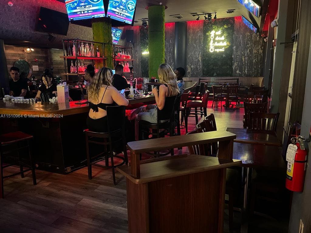 Miami Beach, FL — 5