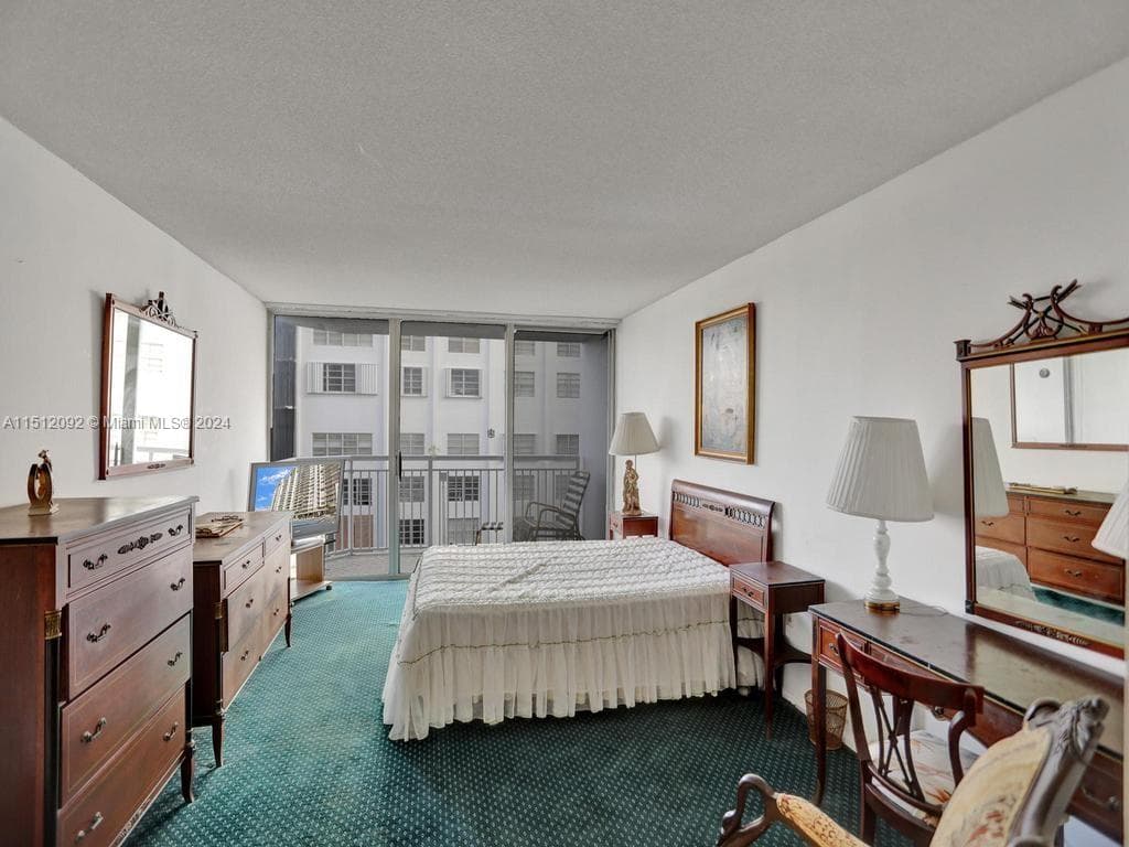 18051 Biscayne Blvd # 304, Aventura FL 33160 — 27