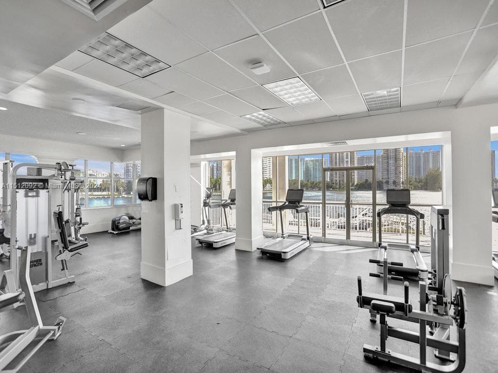 18051 Biscayne Blvd # 304, Aventura FL 33160 — 53