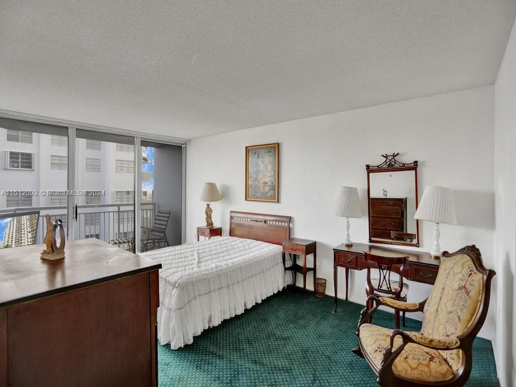 18051 Biscayne Blvd # 304, Aventura FL 33160 — 26