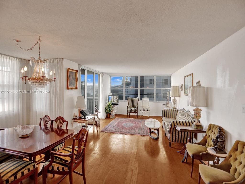 18051 Biscayne Blvd # 304, Aventura FL 33160 — 1