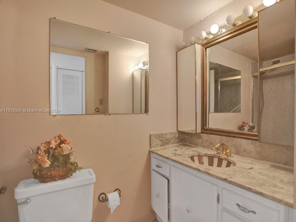18051 Biscayne Blvd # 304, Aventura FL 33160 — 20